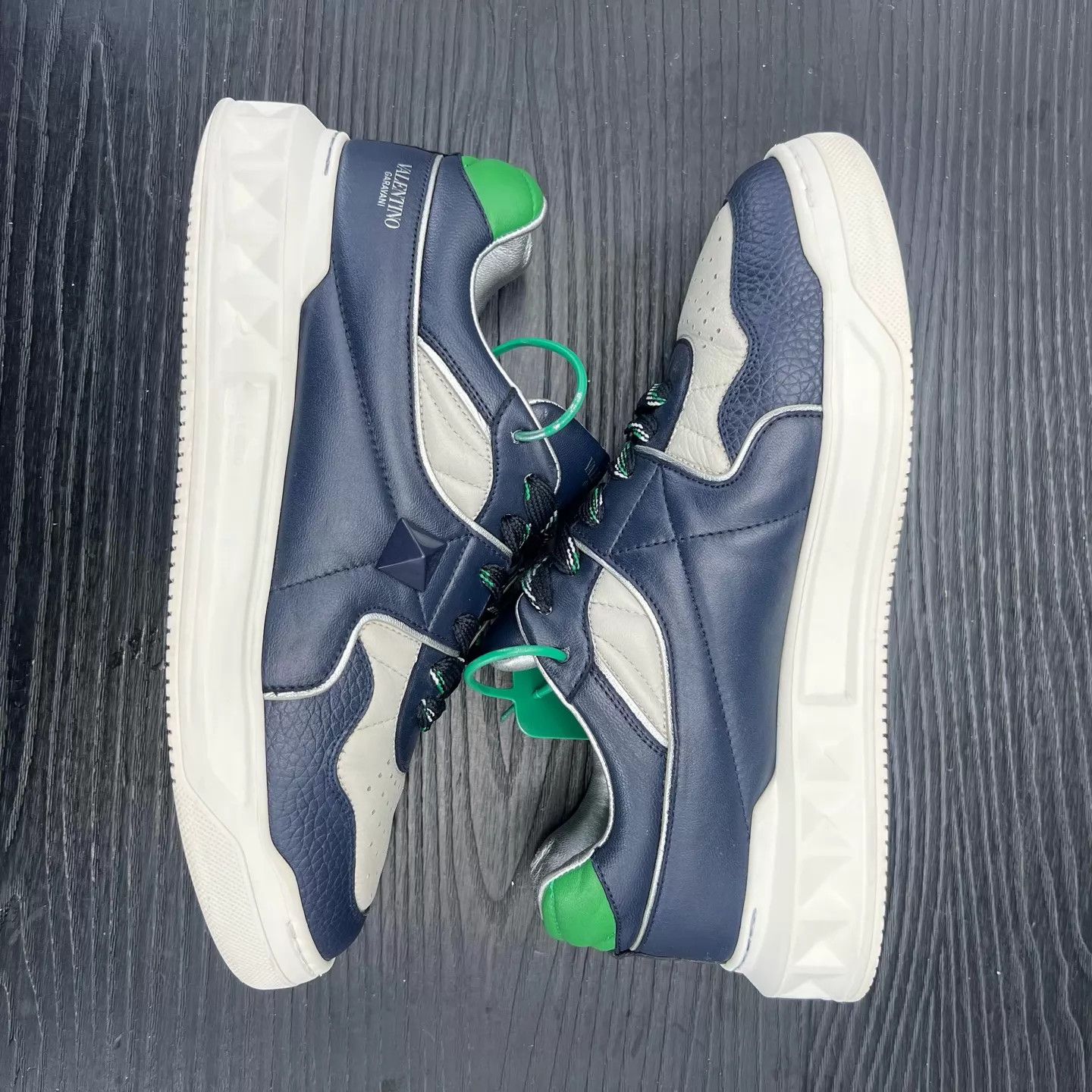 Valentino Valentino One Stud Blue White Green 41 Near Mint Size US 8 / EU 41 - 3 Thumbnail