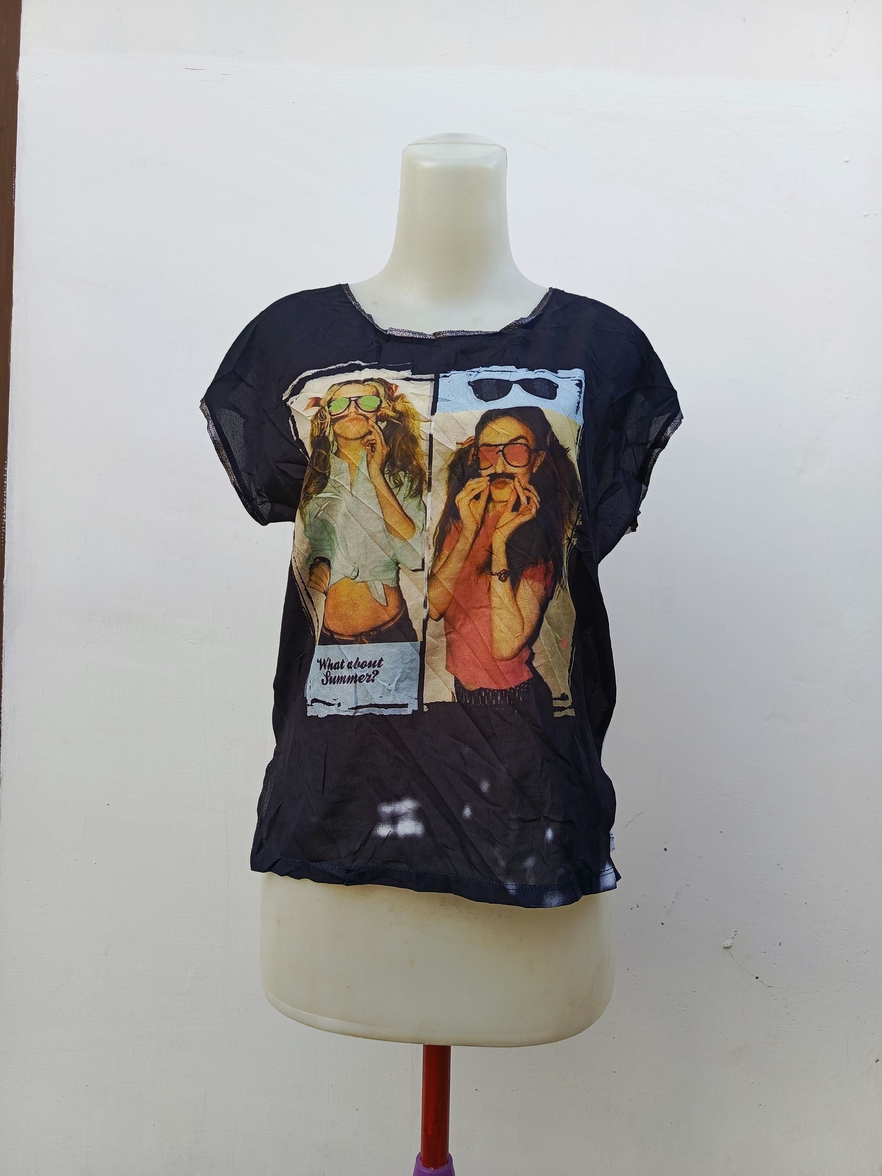 Other Cache Cache Graphic Tee Y2K Aesthetic Girl Print Top Size S / US 4 / IT 40 - 1 Thumbnail