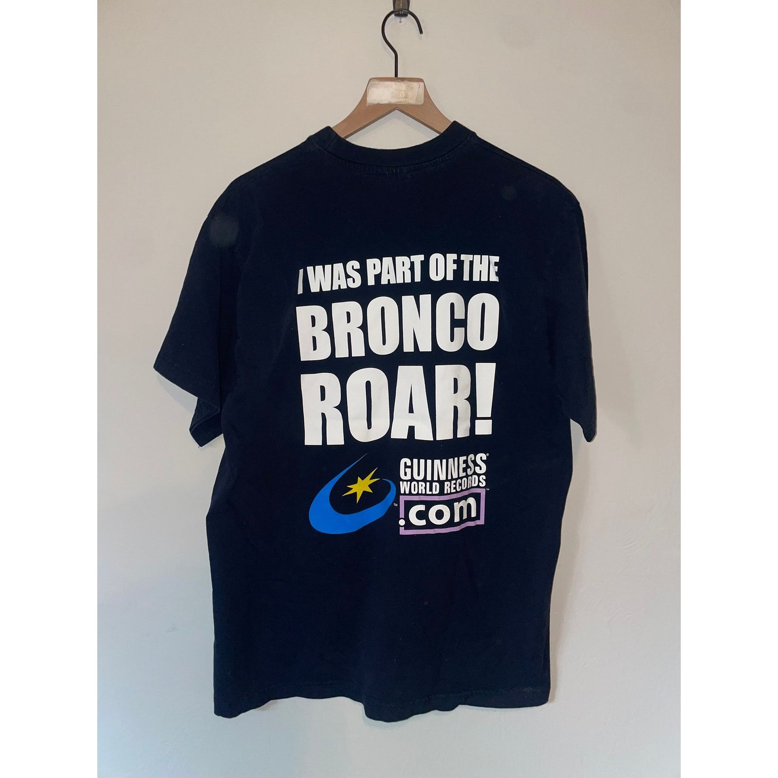 NFL 90s NFL Roar Broncos NFL Guinness World Record Shirt Denver Size US XL / EU 56 / 4 - 5 Thumbnail