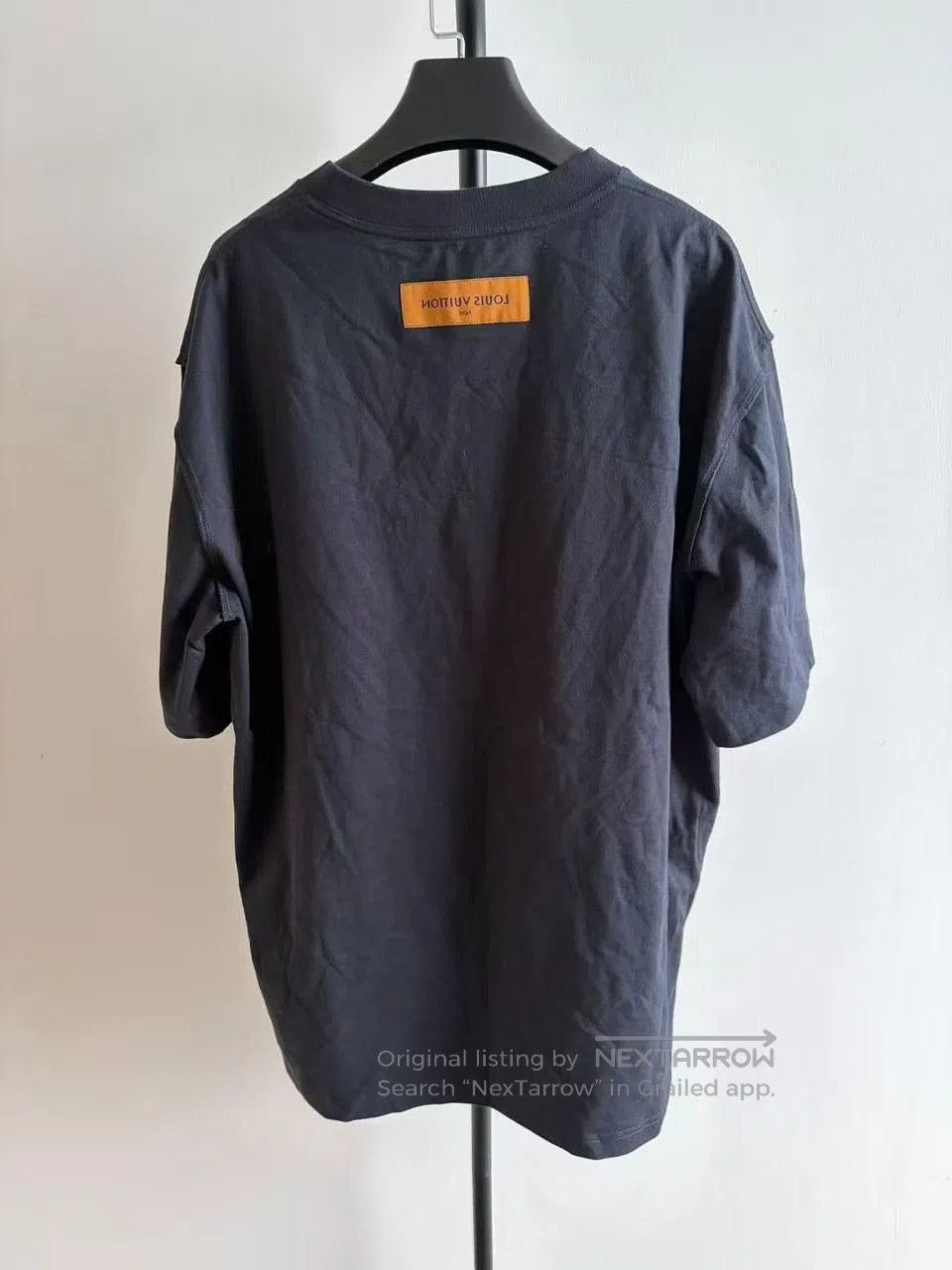 Louis Vuitton Louis Vuitton Solid Logo Round Neck T-shirt. Size US XL / EU 56 / 4 - 2 Thumbnail