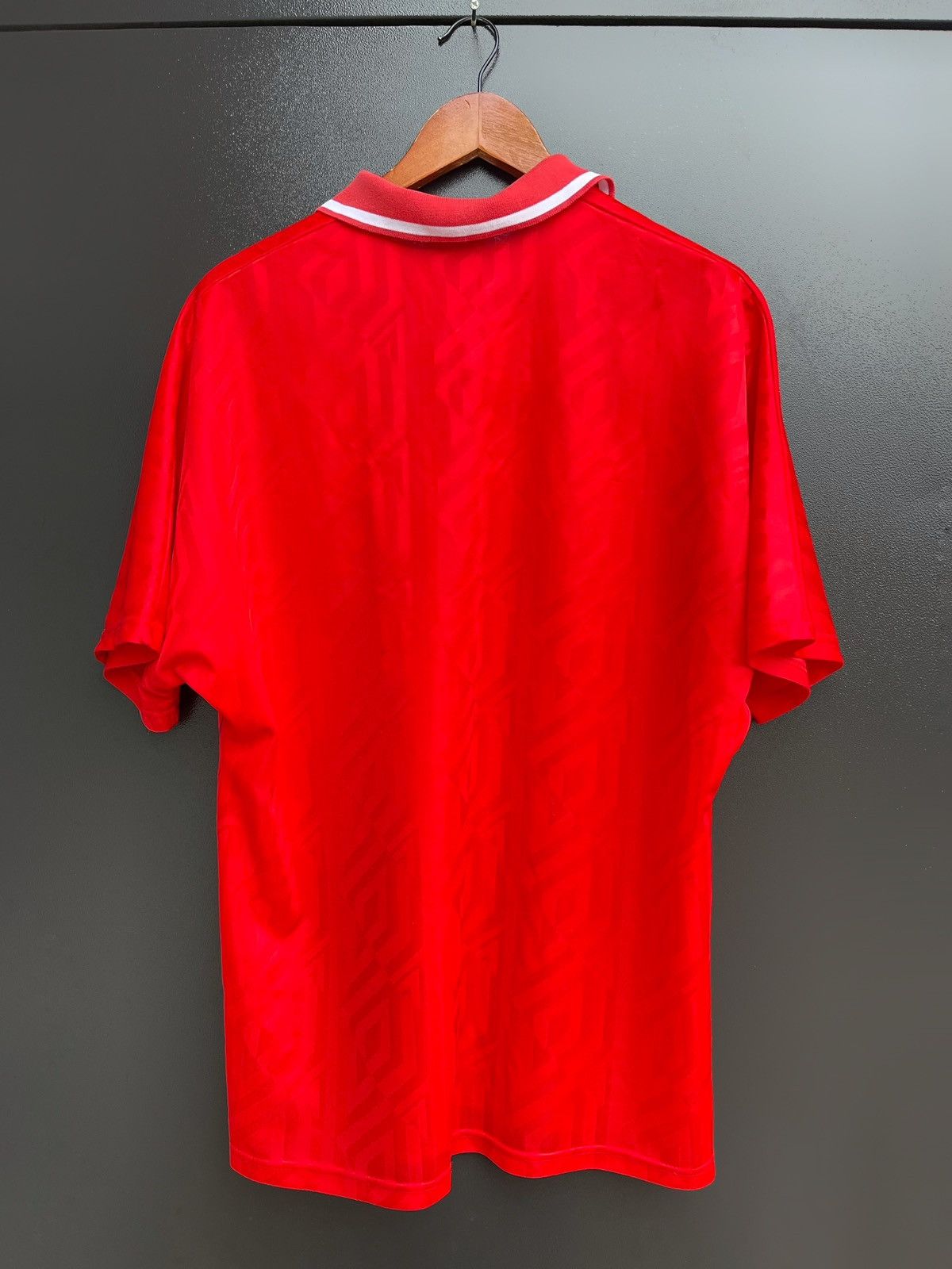 Umbro Wales Umbro 1992 Football Shirt Red Dragon Welsh National Size US L / EU 52-54 / 3 - 2 Thumbnail