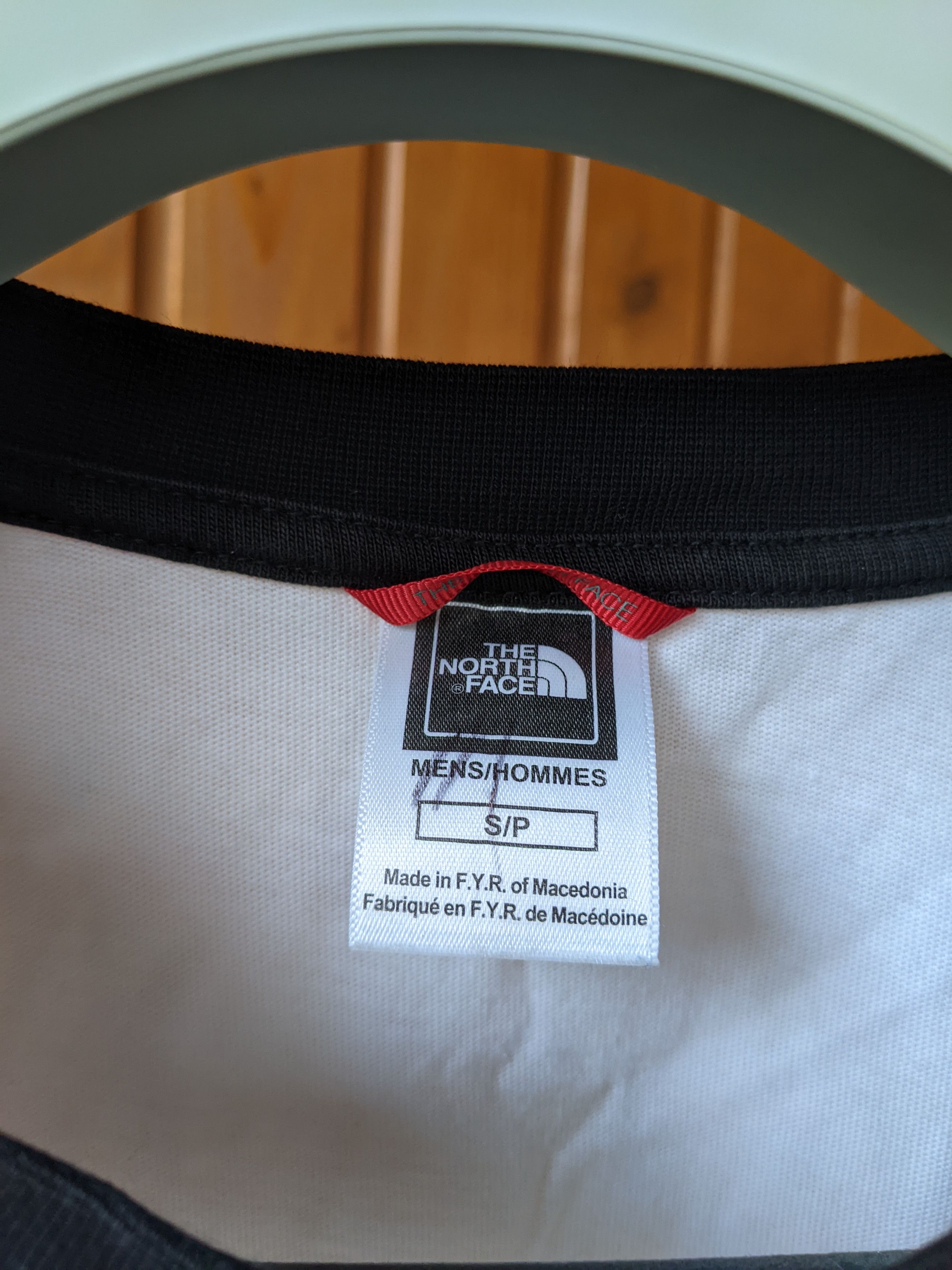 The North Face The North Face Big Logo Black/White Tshirt Size S vintage Size US S / EU 44-46 / 1 - 6 Thumbnail