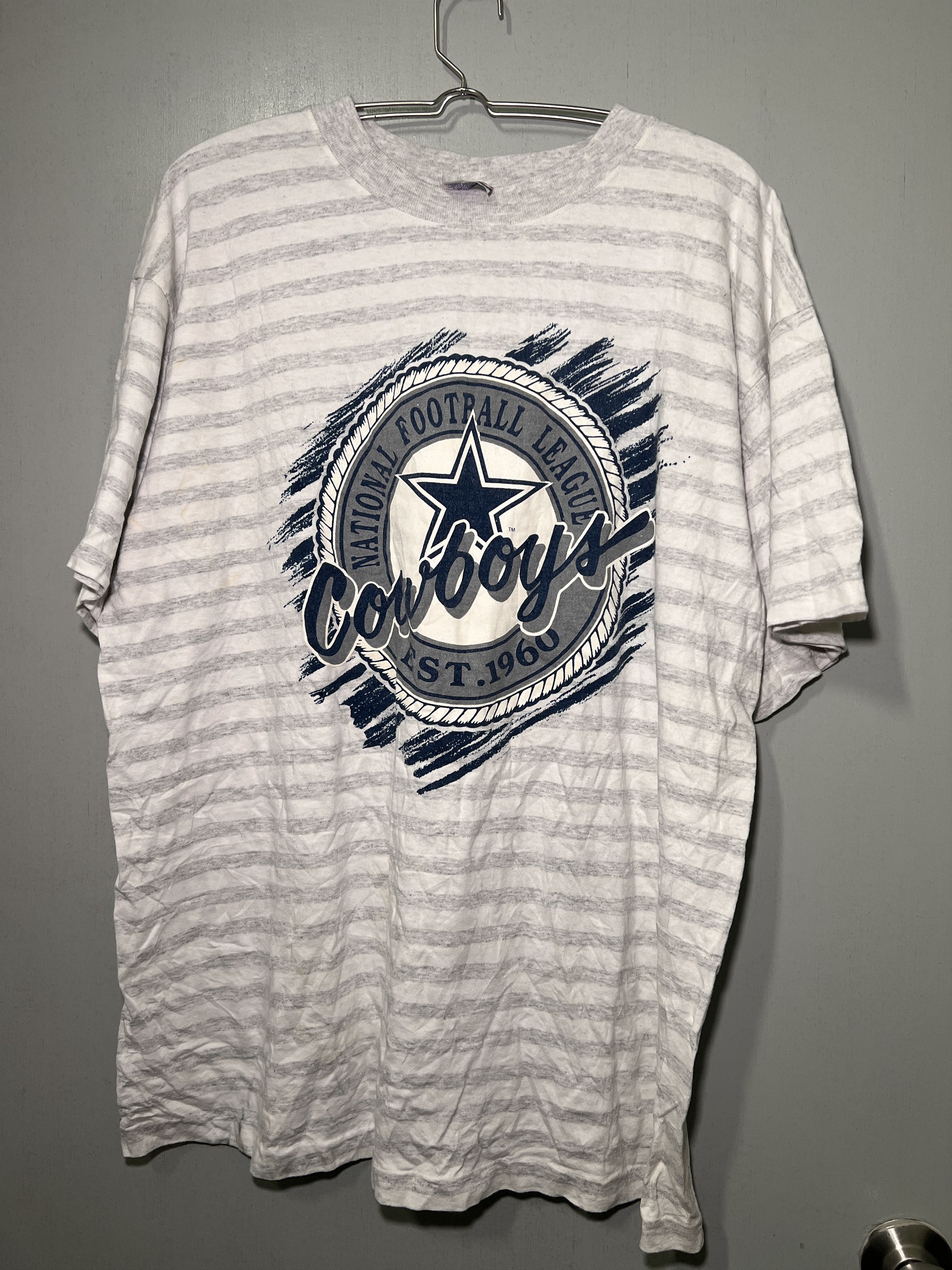 American Trench × Vintage Vintage Dallas Cowboys Stripes Tee Size US XL / EU 56 / 4 - 1 Thumbnail