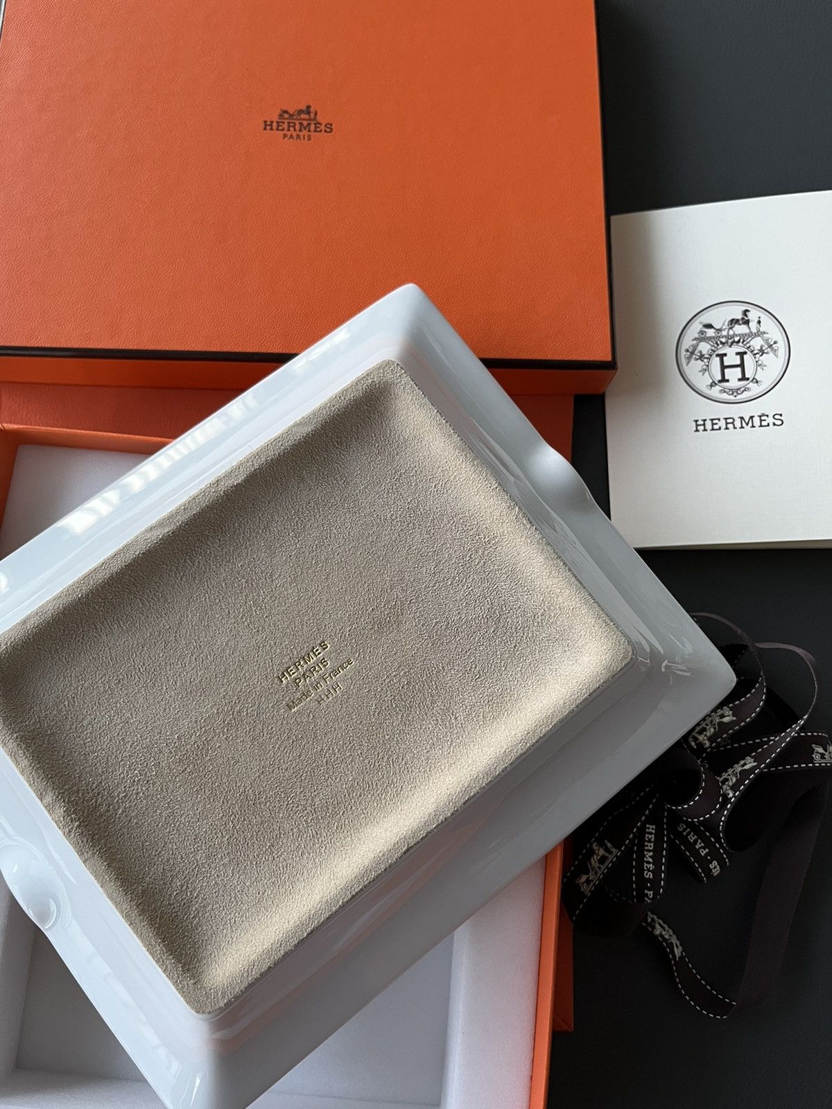 Hermes Rare Brand New Hermes H Logo Mosaique Au 24 Gold Ashtray Size ONE SIZE - 10 Thumbnail