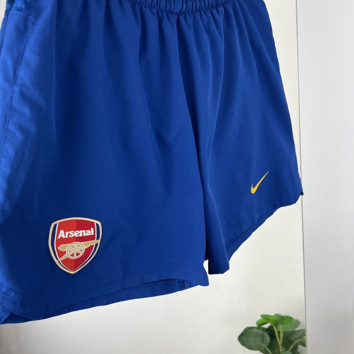 Nike Vintage Y2K Nike Arsenal Soccer Jersey Shorts Size US 30 / EU 46 - 3 Thumbnail