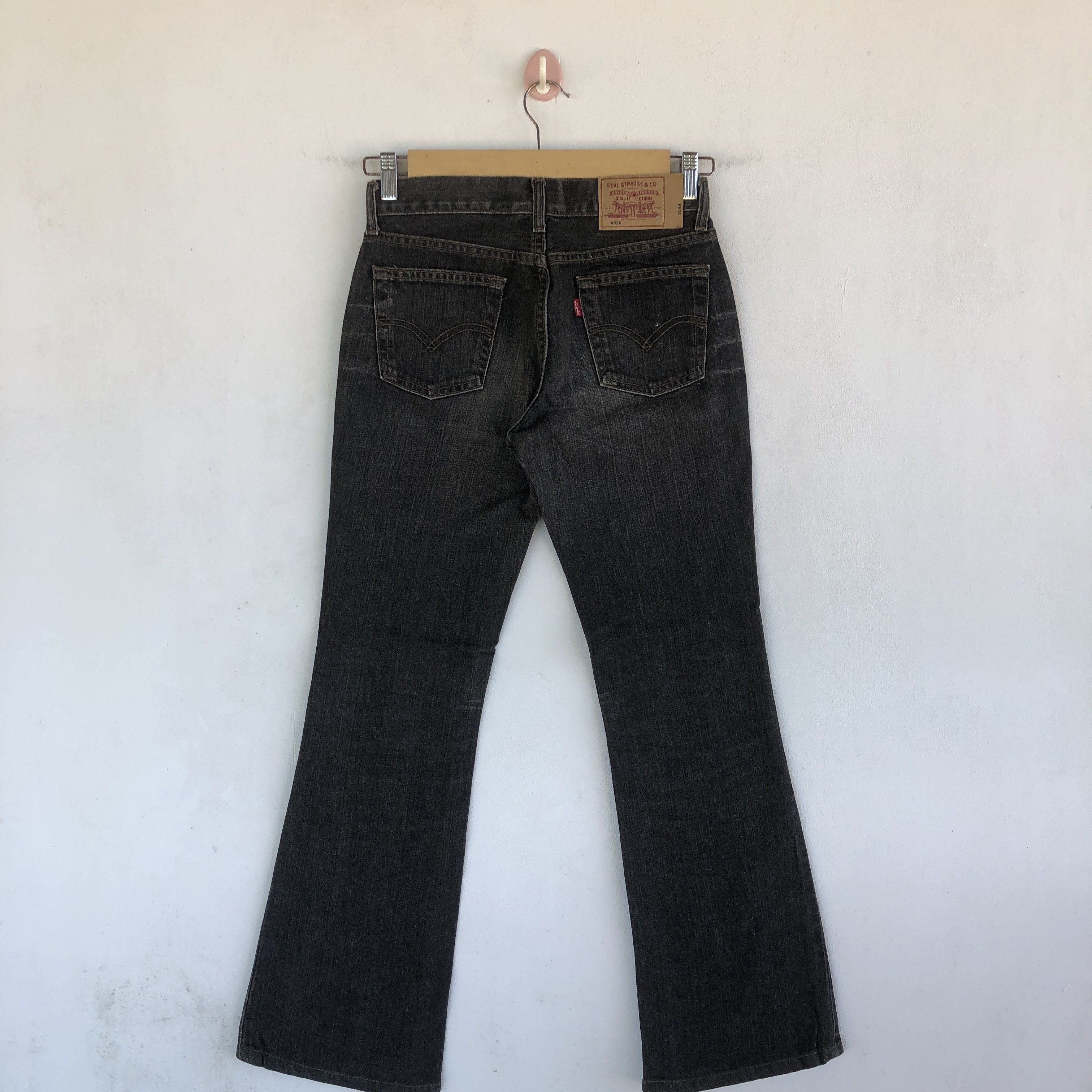 Levi's Boot Cut Levi's 526 Jeans Super Black Flare Levis 526 Denim Size 24" / US 00 / IT 34 - 2 Thumbnail