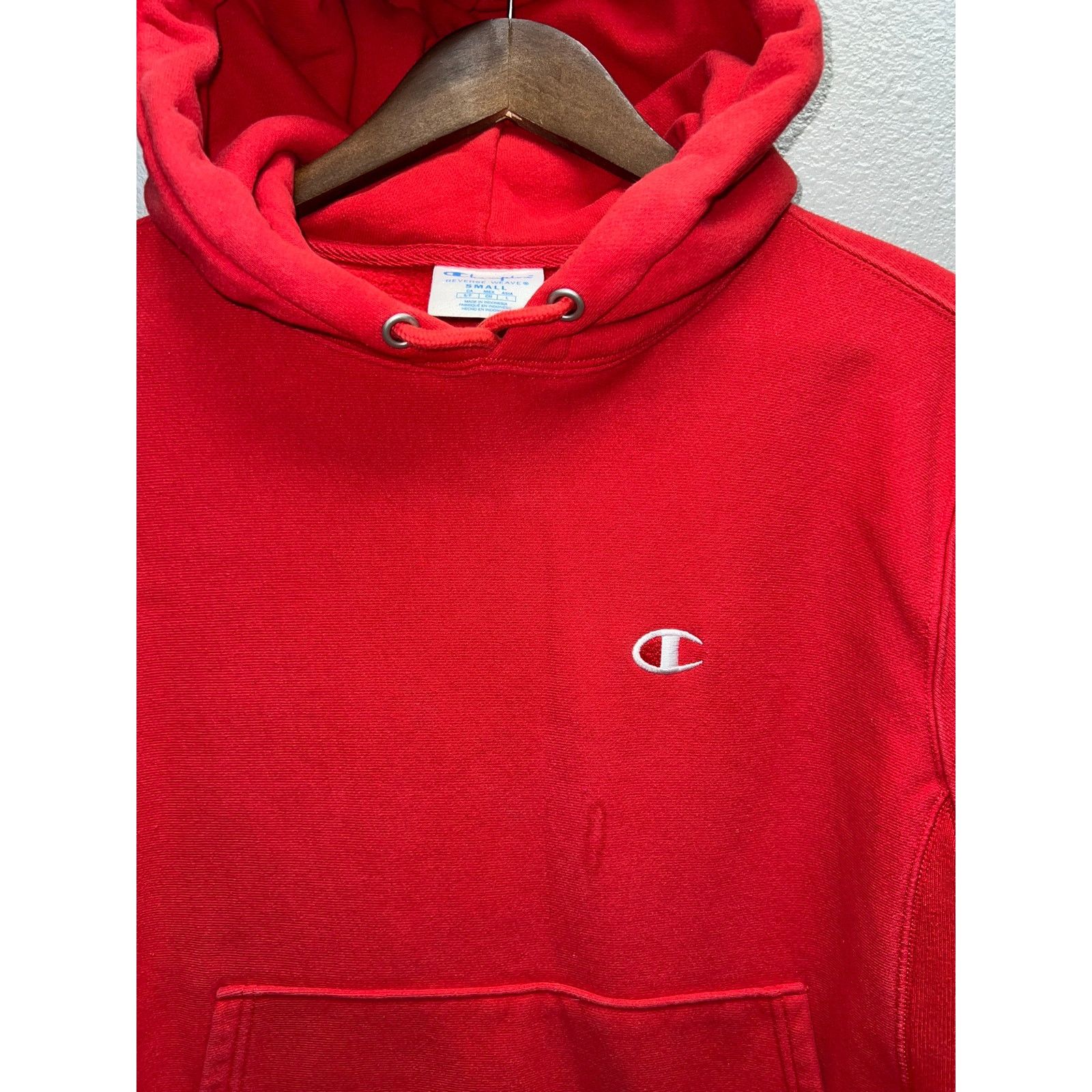 Vintage Champion Reverse Weave red Hoodie Y2K 2000s Size Small Size US S / EU 44-46 / 1 - 2 Thumbnail