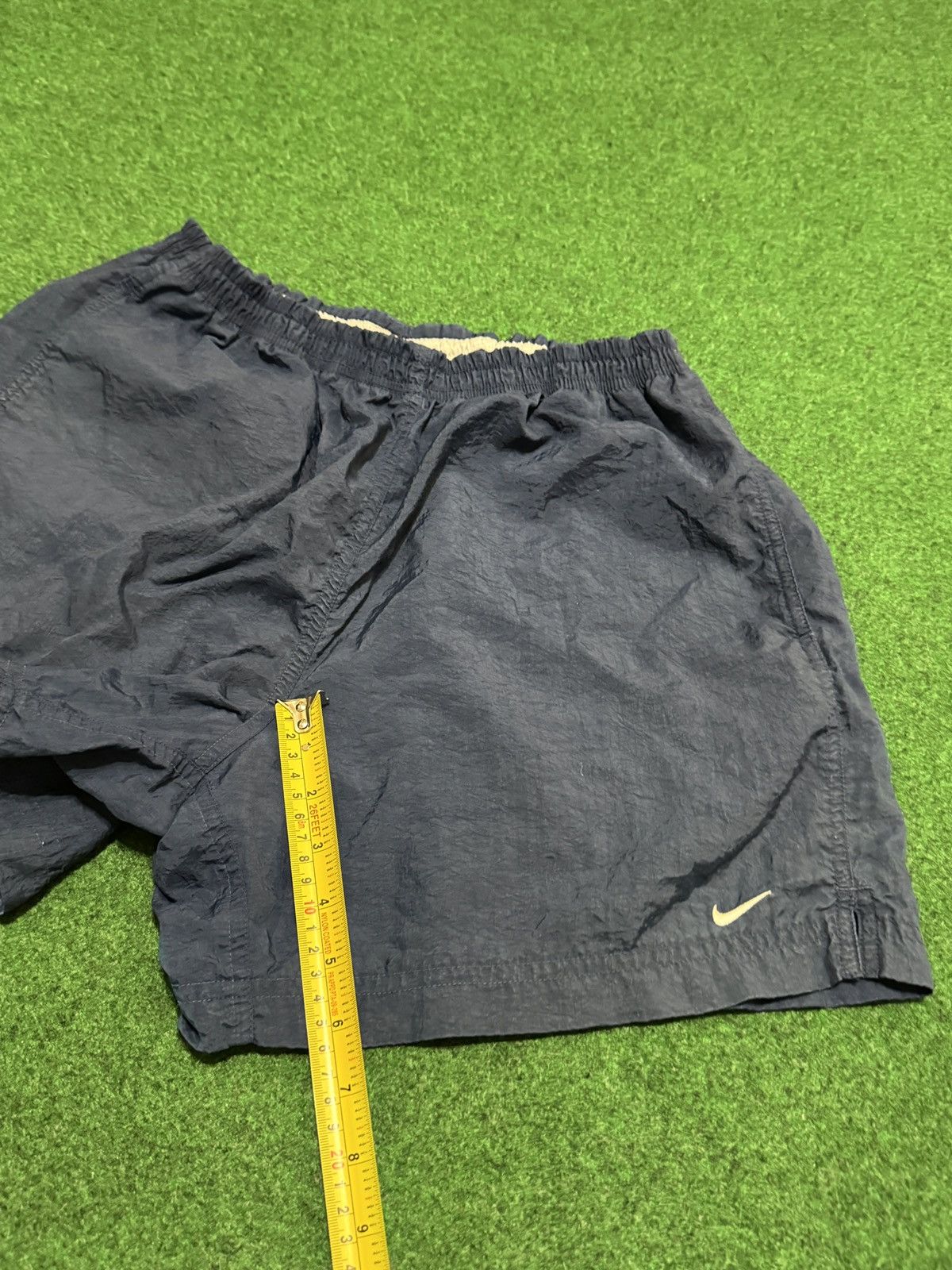 Nike Nike Vintage 90s Nylon Shorts Large 28 Waist 6” Pockets Size 28" / US 6 / IT 42 - 6 Thumbnail