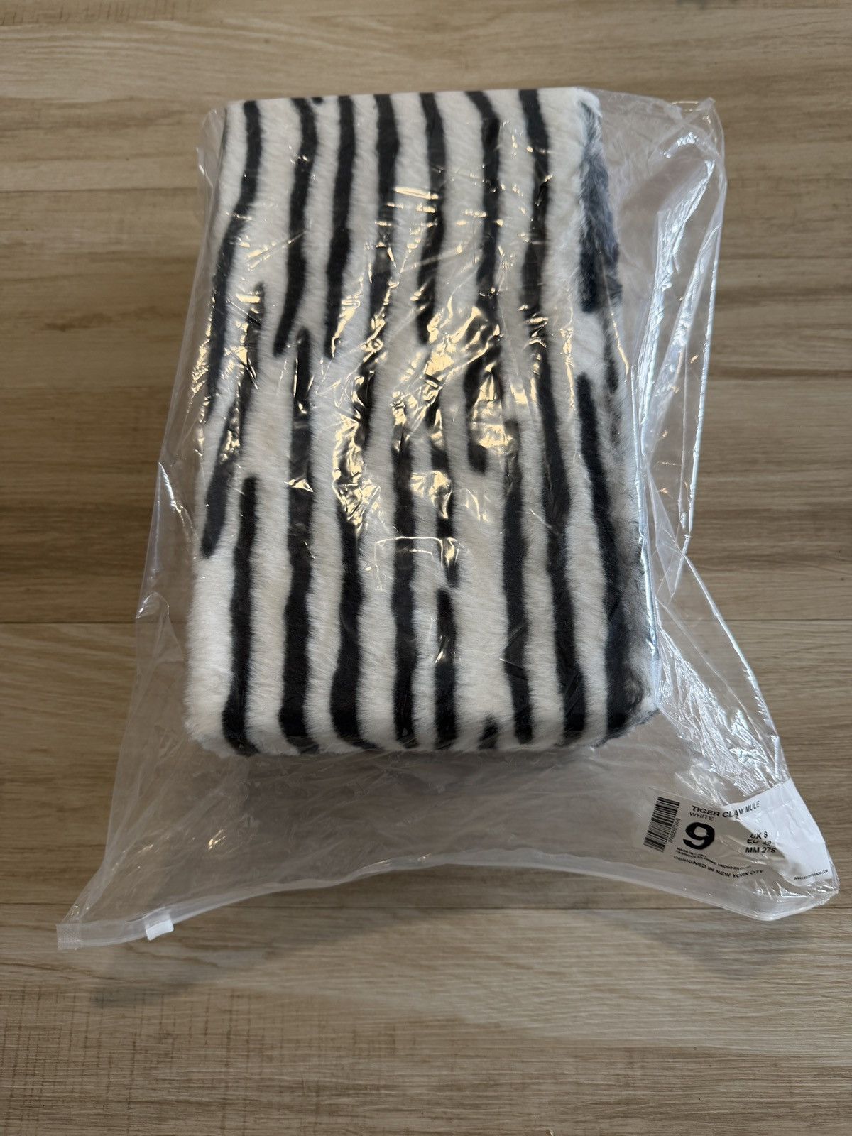 Bravest Studios Tiger Bear Claw Mule White Size US 9 / EU 42 - 4 Thumbnail