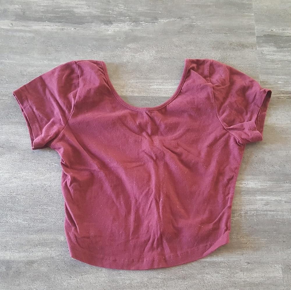 Designer Burgundy Solid Melville Cropped Short Sleeve Size ONE SIZE - 1 Thumbnail
