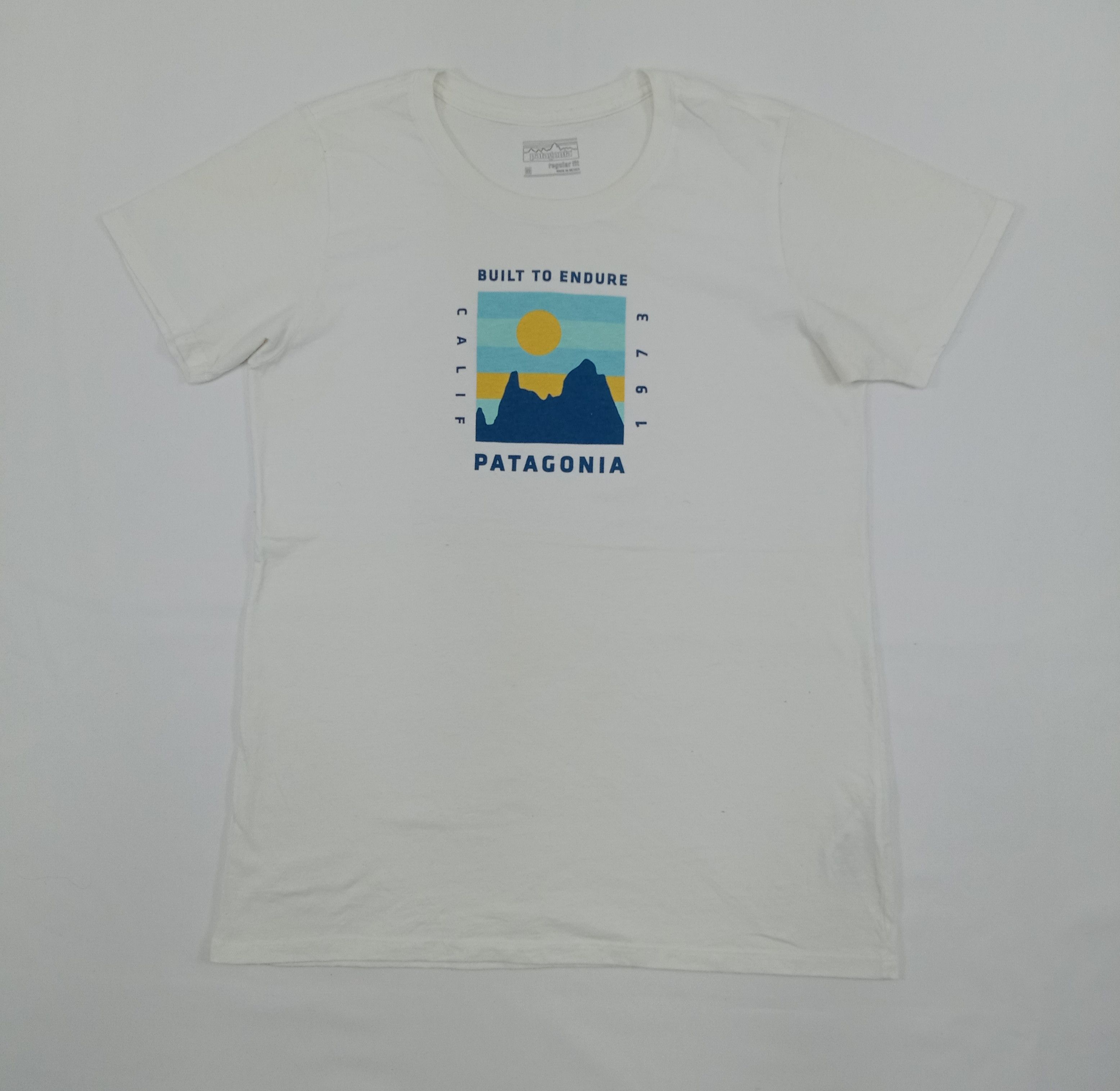 Patagonia Vintage Patagonia Built To Endure T Shirt Size US M / EU 48-50 / 2 - 1 Thumbnail