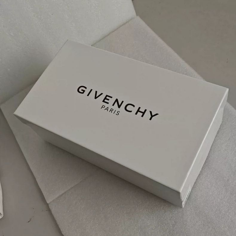 Givenchy Givenchy dog head slip-on sneakers Size US 8 / EU 41 - 5 Thumbnail