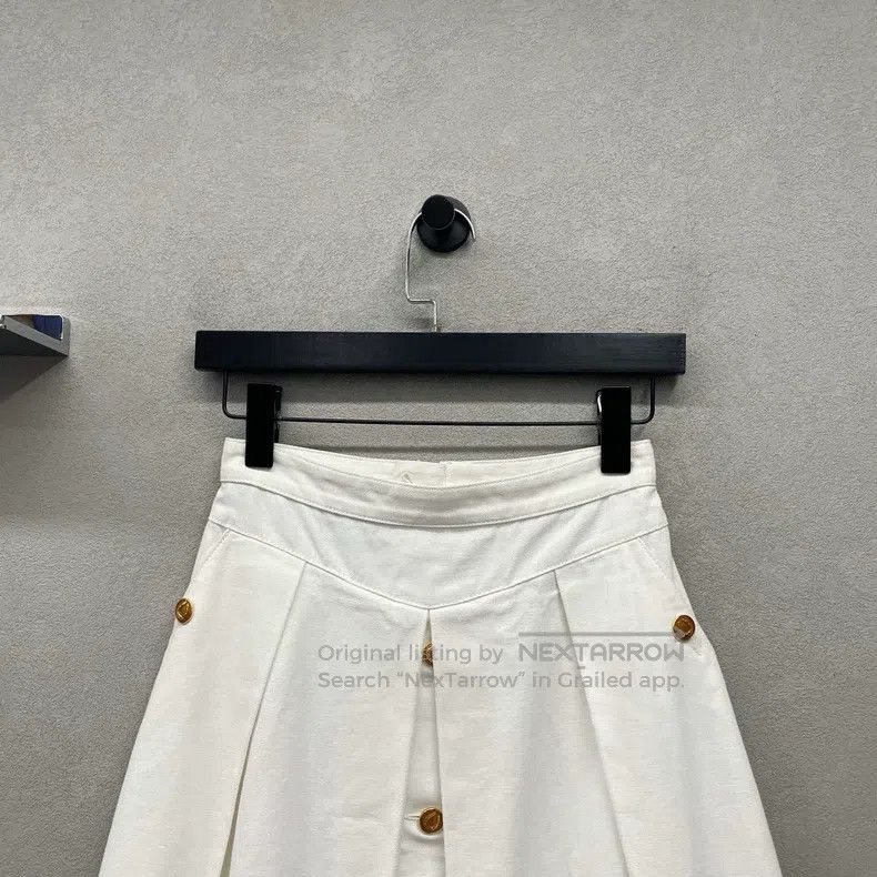 Gucci Gucci White button half-length skirt Size 24" / US 00 / IT 34 - 3 Thumbnail