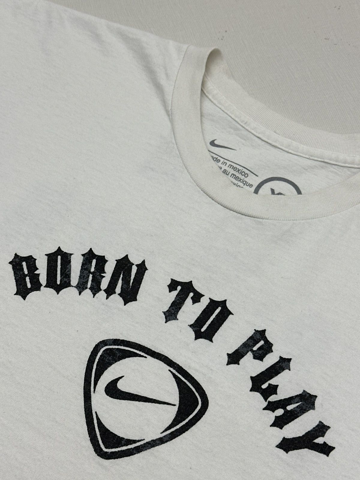 Nike Nike Born To Play Soccer T Shirt Size XL Size US XL / EU 56 / 4 - 6 Thumbnail