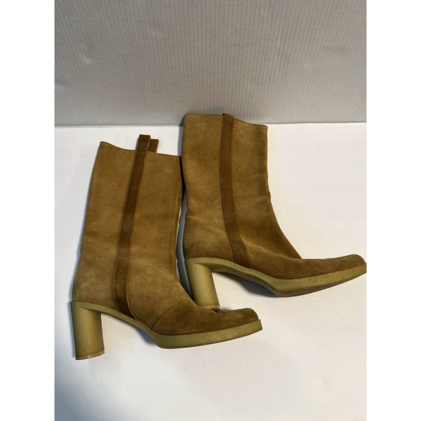 Vintage Robert Clergerie France Vintage Suede Boots Women's TAN Size 9 Size US 9 / IT 39 - 5 Thumbnail