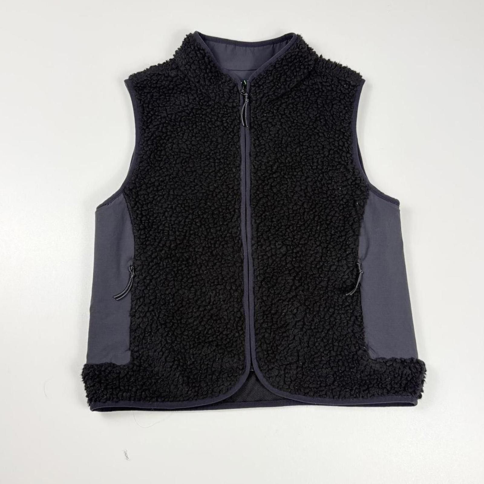 Outdoor Voices Outdoor Voices Sherpa Fleece Vest Size M / US 6-8 / IT 42-44 - 1 Thumbnail