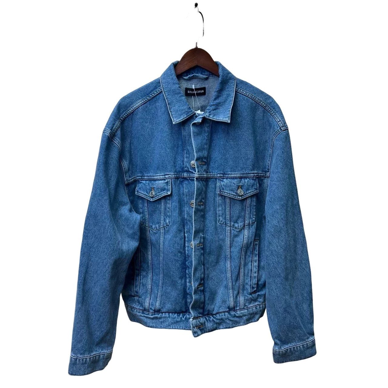 Balenciaga Balenciaga Languages Logo Denim Jacket Size 46 Size US S / EU 44-46 / 1 - 1 Thumbnail