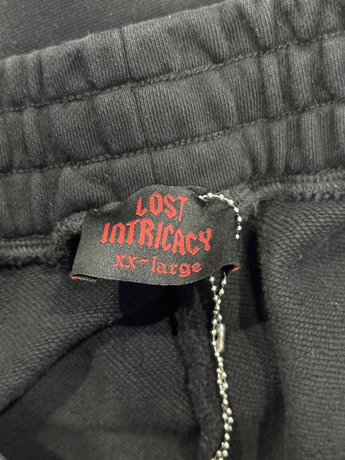 LOST INTRICACY Lost Intricacy M.I.TT "Black/Red" Cotton Shorts Size US 40 / EU 56 - 2 Thumbnail