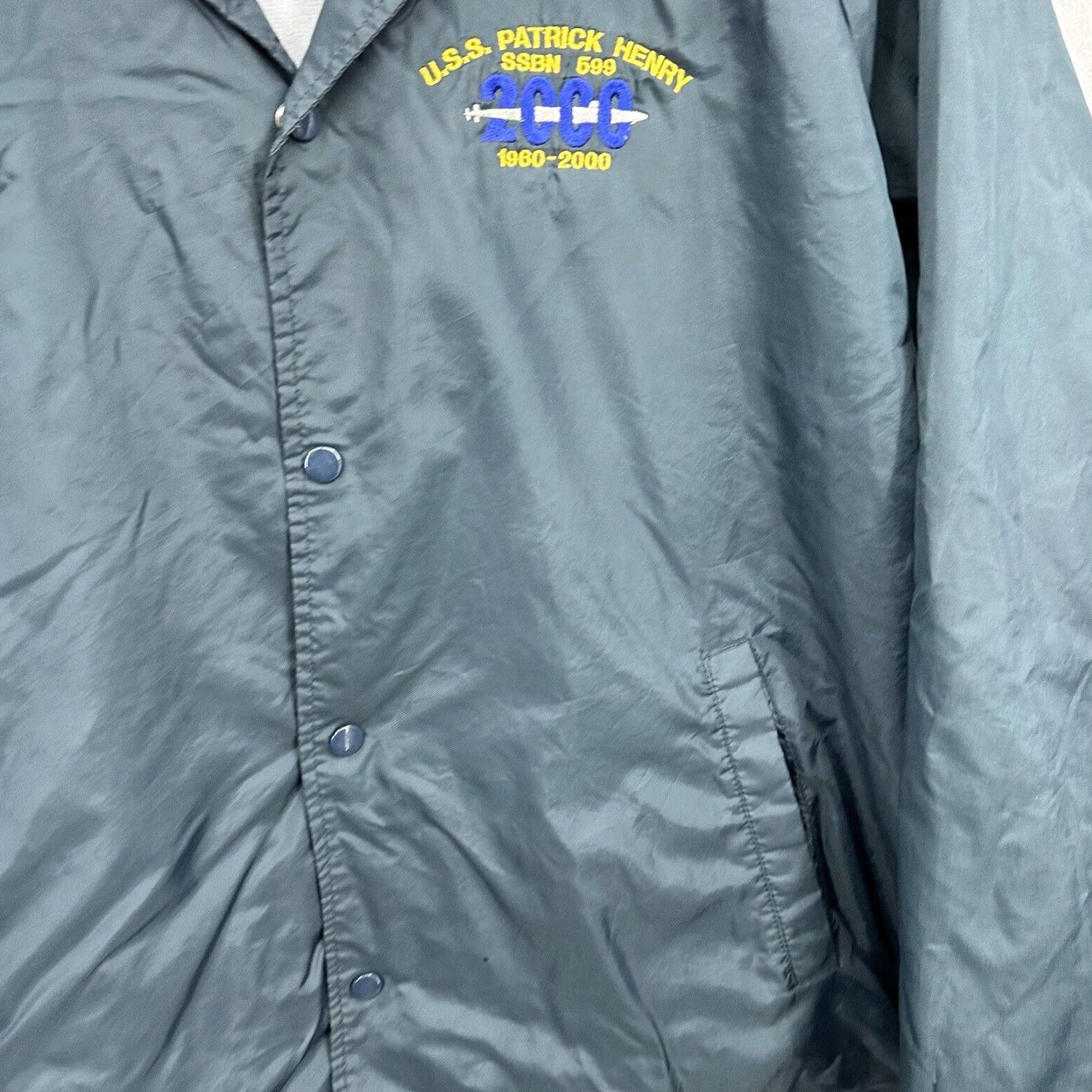 Vintage VINTAGE Navy Submarine Windbreaker Jacket Mens XL Navy, Submarine, Military, Italy 2000 USS SSBN 599 PatricK Henry US Navy Auburn Windbreaker Jacket Size US XL / EU 56 / 4 - 3 Thumbnail