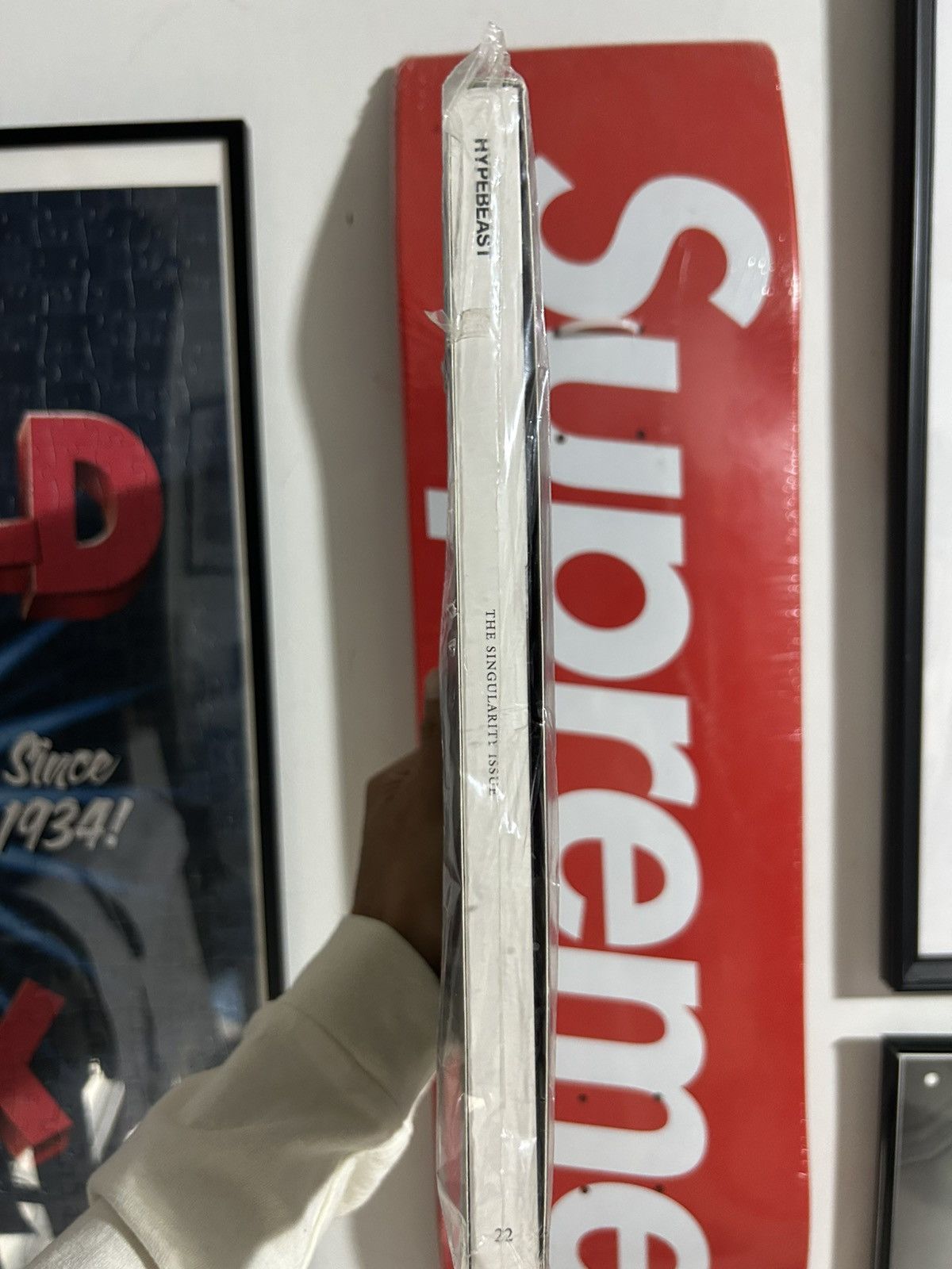 Hypebeast Hypebeast x Undercover Issue 22 Magazine Size ONE SIZE - 3 Thumbnail
