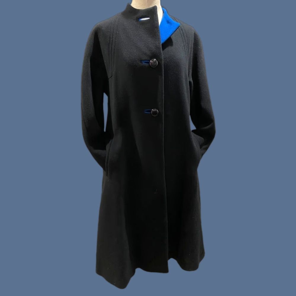 Vintage VINTAGE Trigere Coat Womens Size 12 Wool Black Blue Contrast 1980s Everyday Classic Coat Mens? Size XL / US 12-14 / IT 48-50 - 1 Thumbnail