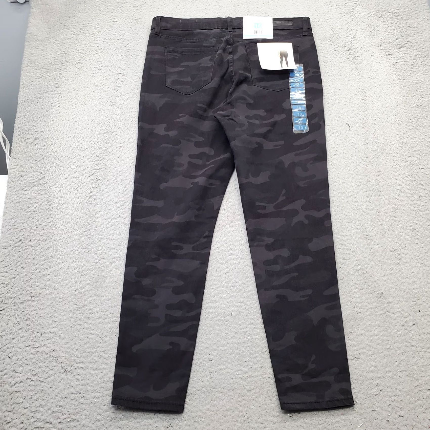 Sanctuary Sanctuary Jeans Womens 10 Multi Denim Camo Ankle Skinny Leg Slim Mid Rise Jeans Women's Size 10 Multicolor Camouflage Denim Skinny Ankle Mid Rise Size 32" / US 10 / IT 46 - 2 Thumbnail