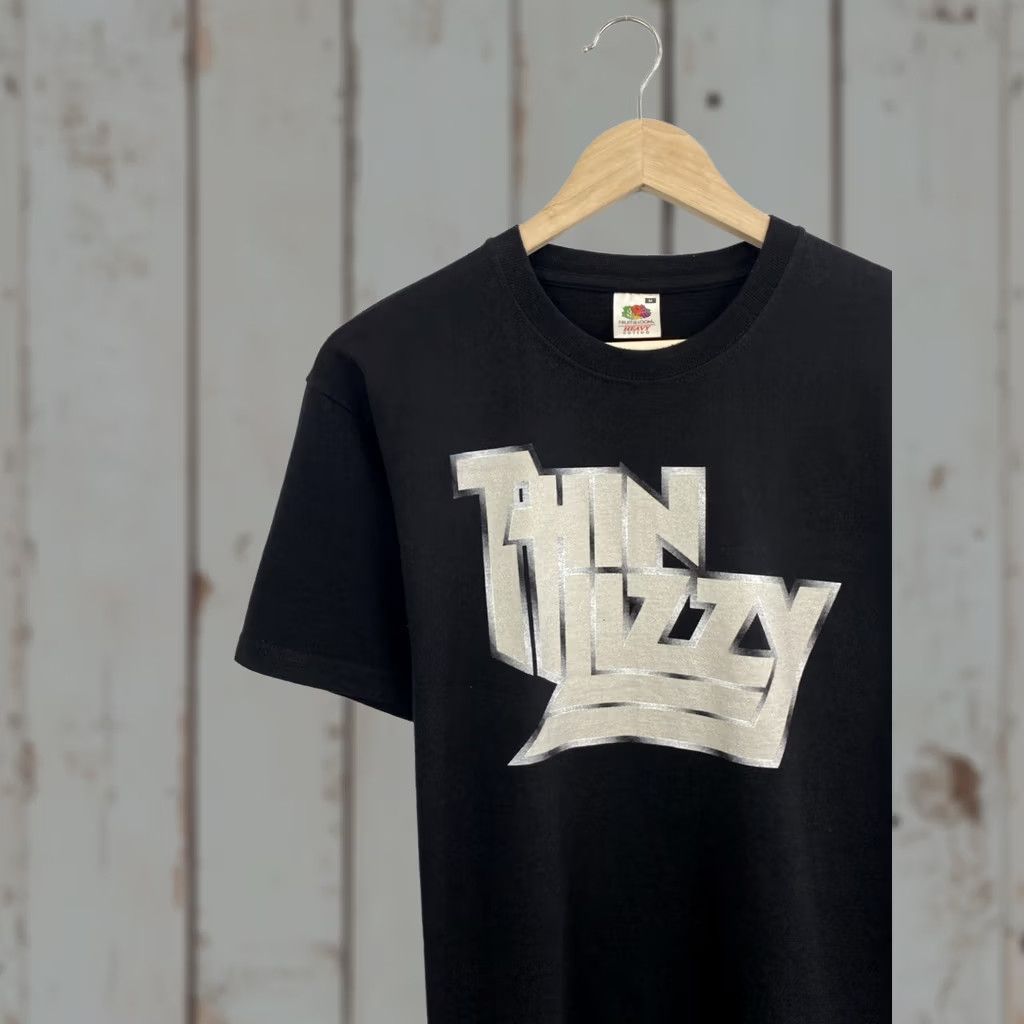 Fruit Of The Loom Vintage Thin Lizzy Band Tee 2011 M Black Mens T-Shirt Size US M / EU 48-50 / 2 - 1 Thumbnail
