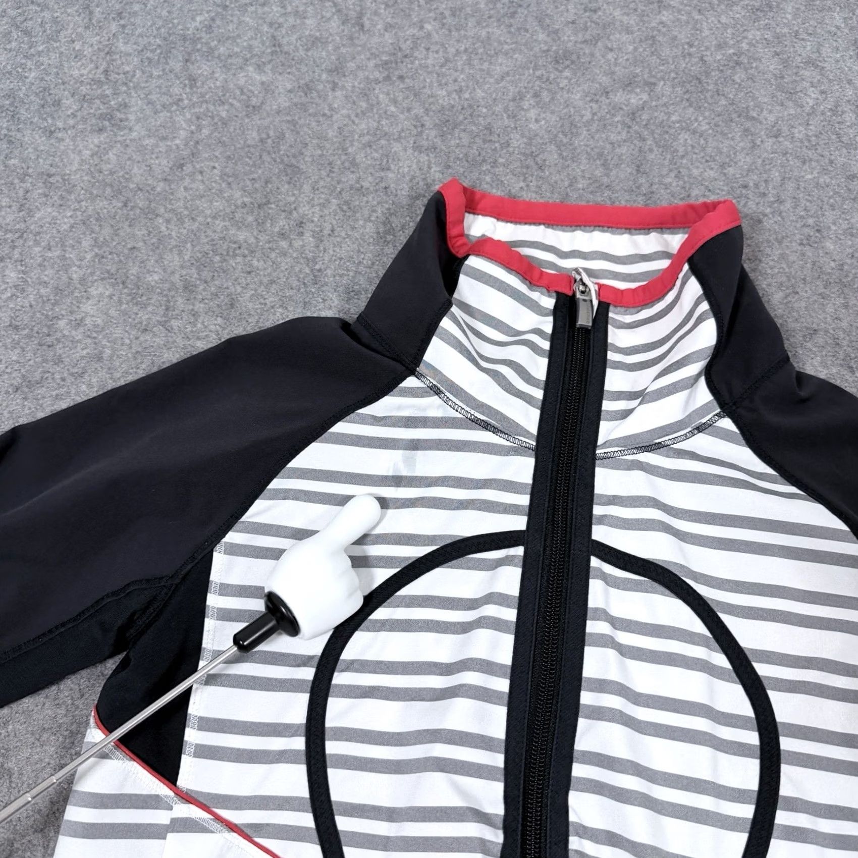 Lululemon Lululemon Athletica Activewear Full-Zip Jacket Multicolor Womens Size 2 Jacket Short Sleeve? Size XS / US 0-2 / IT 36-38 - 3 Thumbnail