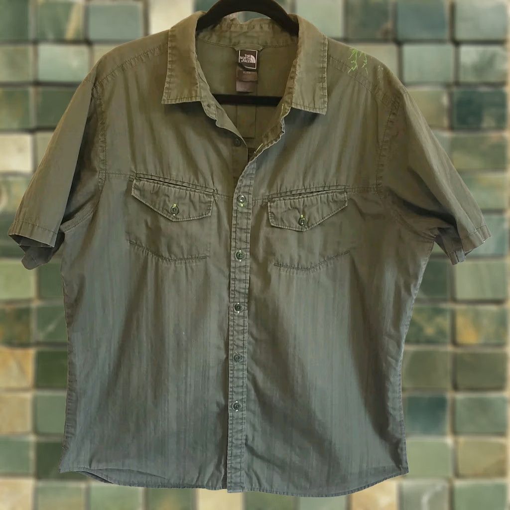 The North Face The North Face Mens XL Short Sleeve Button Down Shirt Green Outdoor Gorp Street Fish Classic Size US XL / EU 56 / 4 - 1 Thumbnail