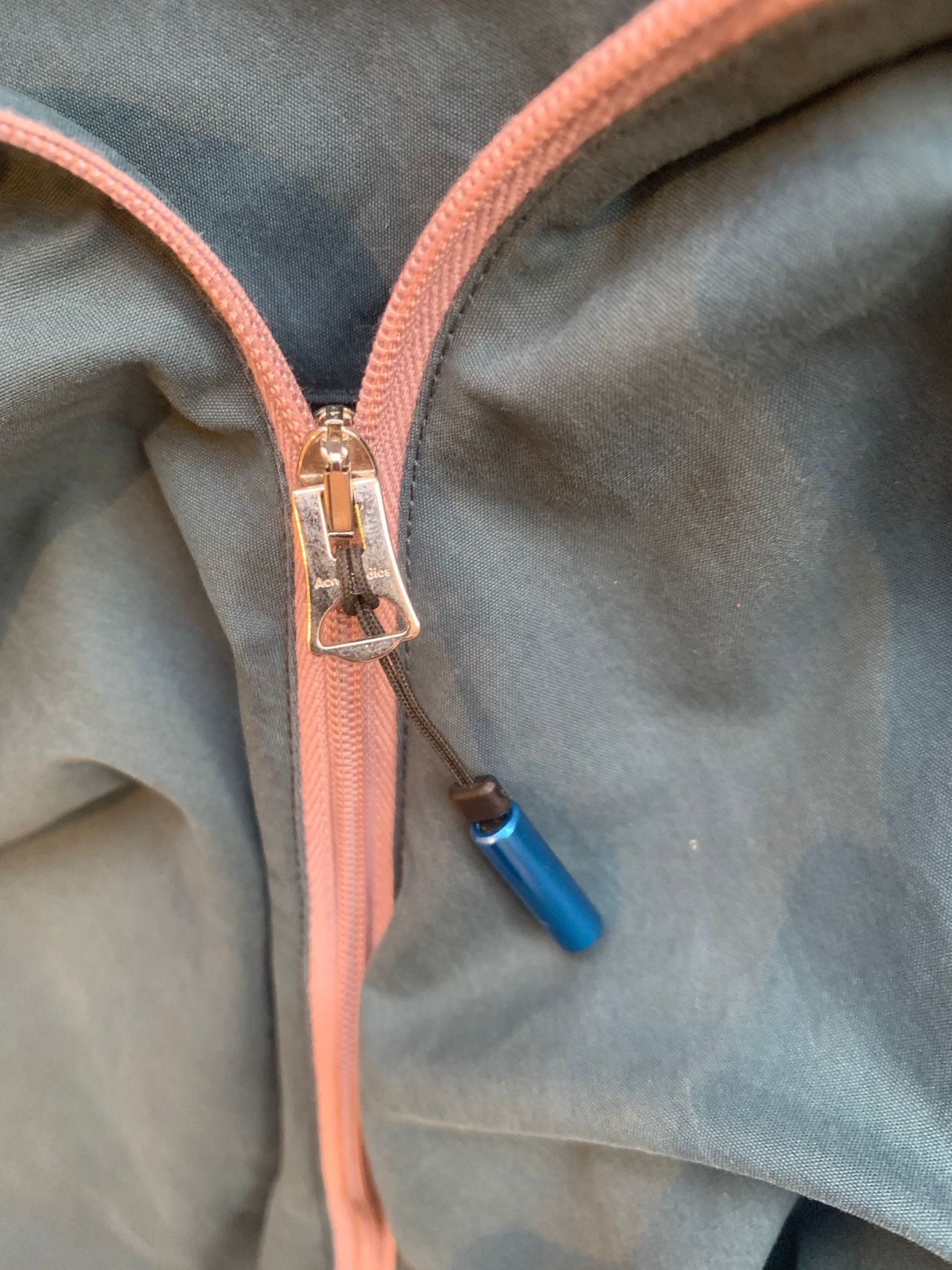Acne Studios Acne Studios Asymetric Windbreaker Size US S / EU 44-46 / 1 - 5 Thumbnail