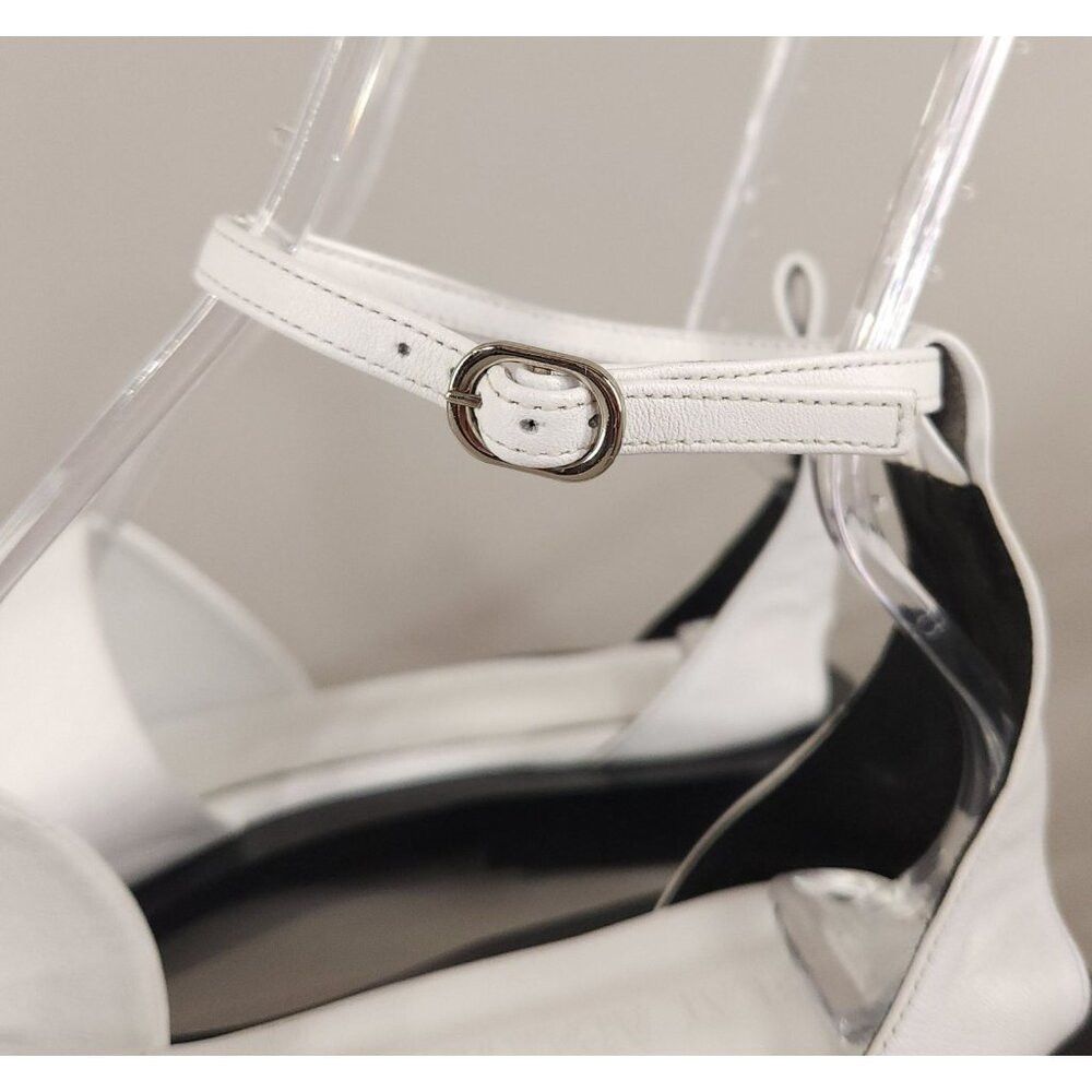 Other Flat Apartment Chain Strap Sandals Size 38 8 Women's White Size US 8 / IT 38 - 8 Thumbnail