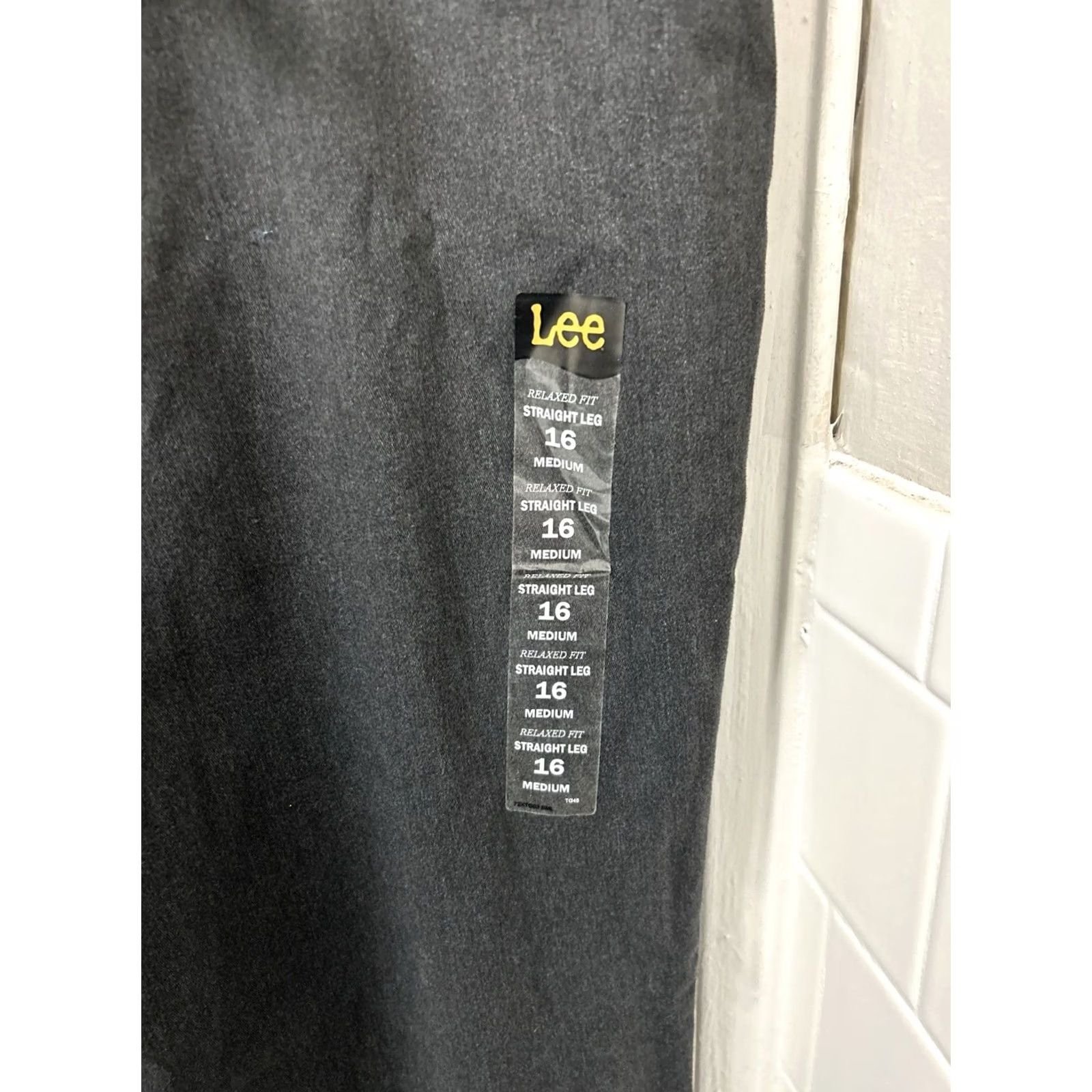 Lee Lee All Day Pants Womens Size 16 L30 Gray Relaxed Fit Straight Leg Trousers Size 38" / US 16 / IT 52 - 4 Thumbnail
