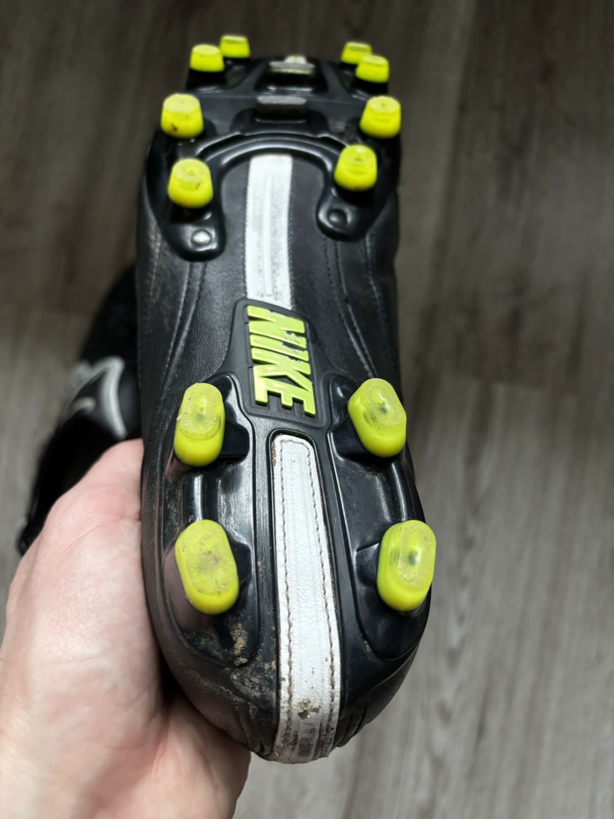 Nike Nike Tiempo Legend III FG Soccer Cleats VoltNo Insoles Size US 9 / EU 42 - 17 Thumbnail