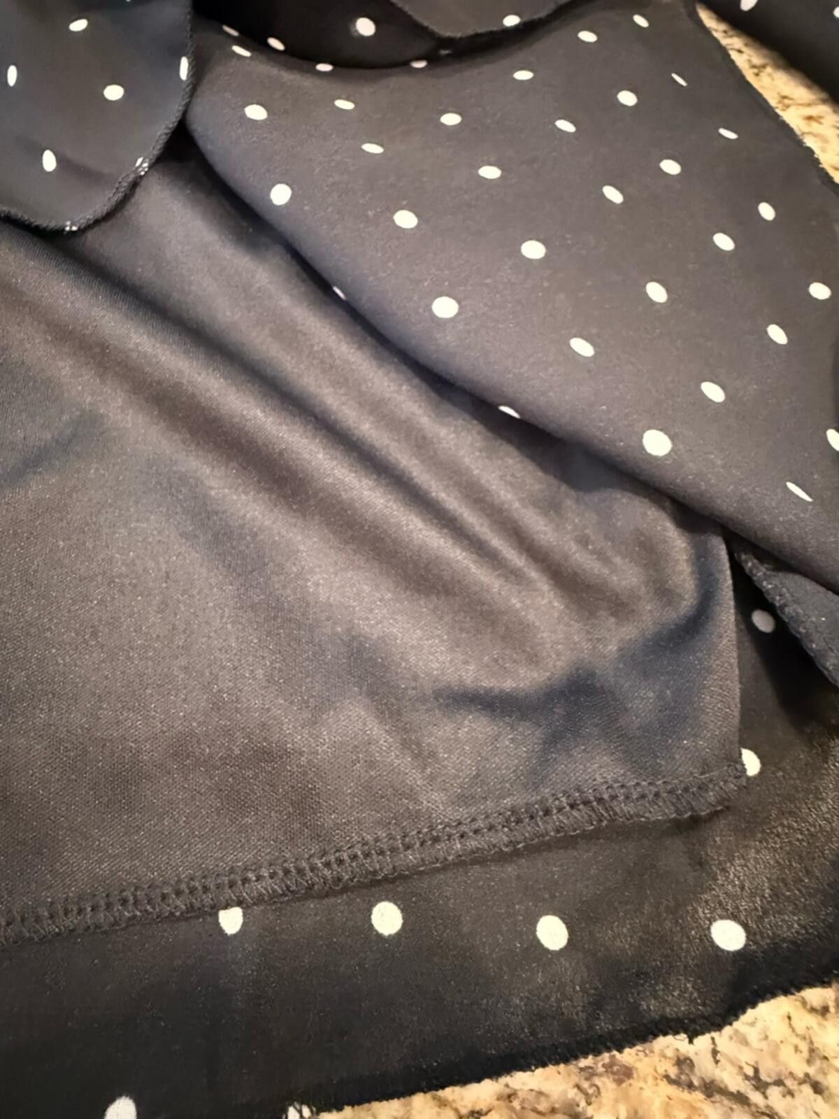 Other White Birch black white polka dot on/off shoulder top SZ SM Size S / US 4 / IT 40 - 5 Thumbnail