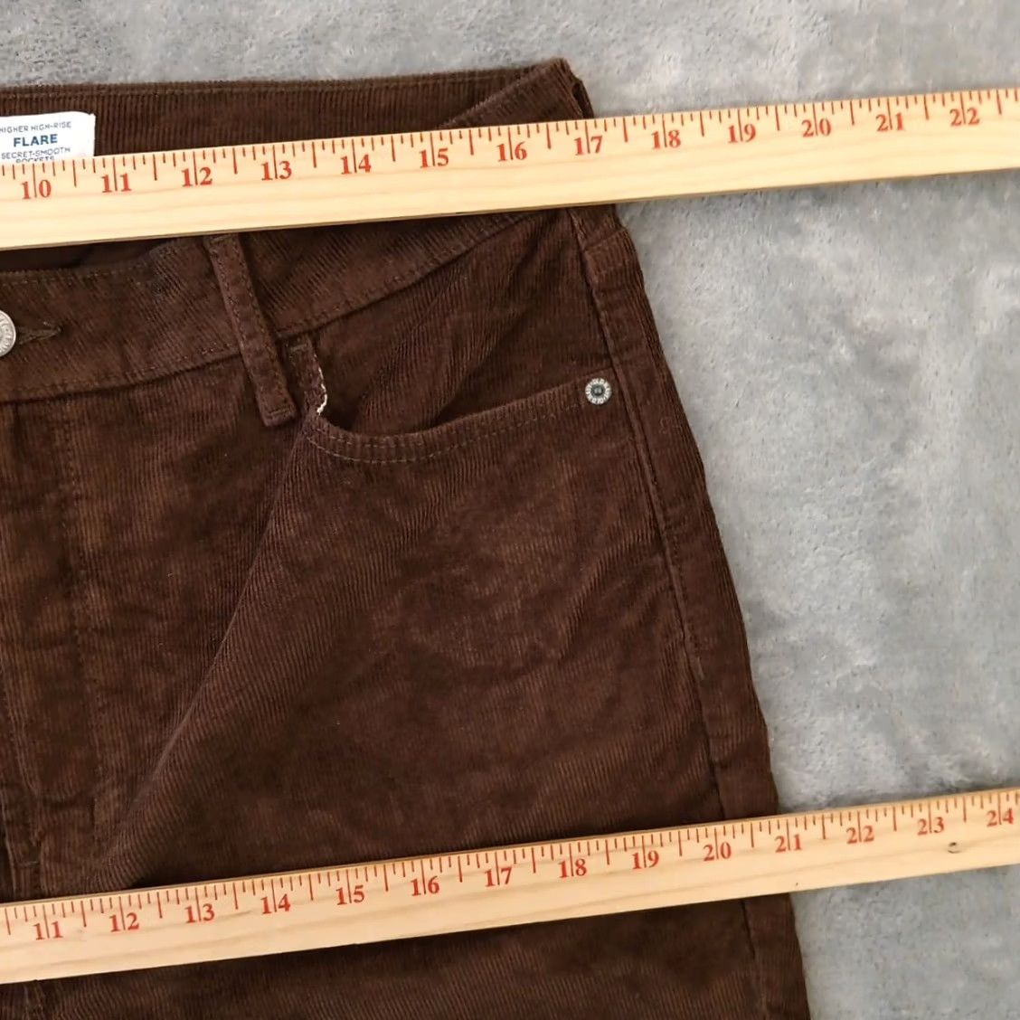 Old Navy Old Navy Pants Womens 14P Brown Flared Corduroy 33x28.5 High Rise Pockets Chino Cotton Blend Vintage: No Regular Petite Women Mens Girls Size 36" / US 14 / IT 50 - 3 Thumbnail