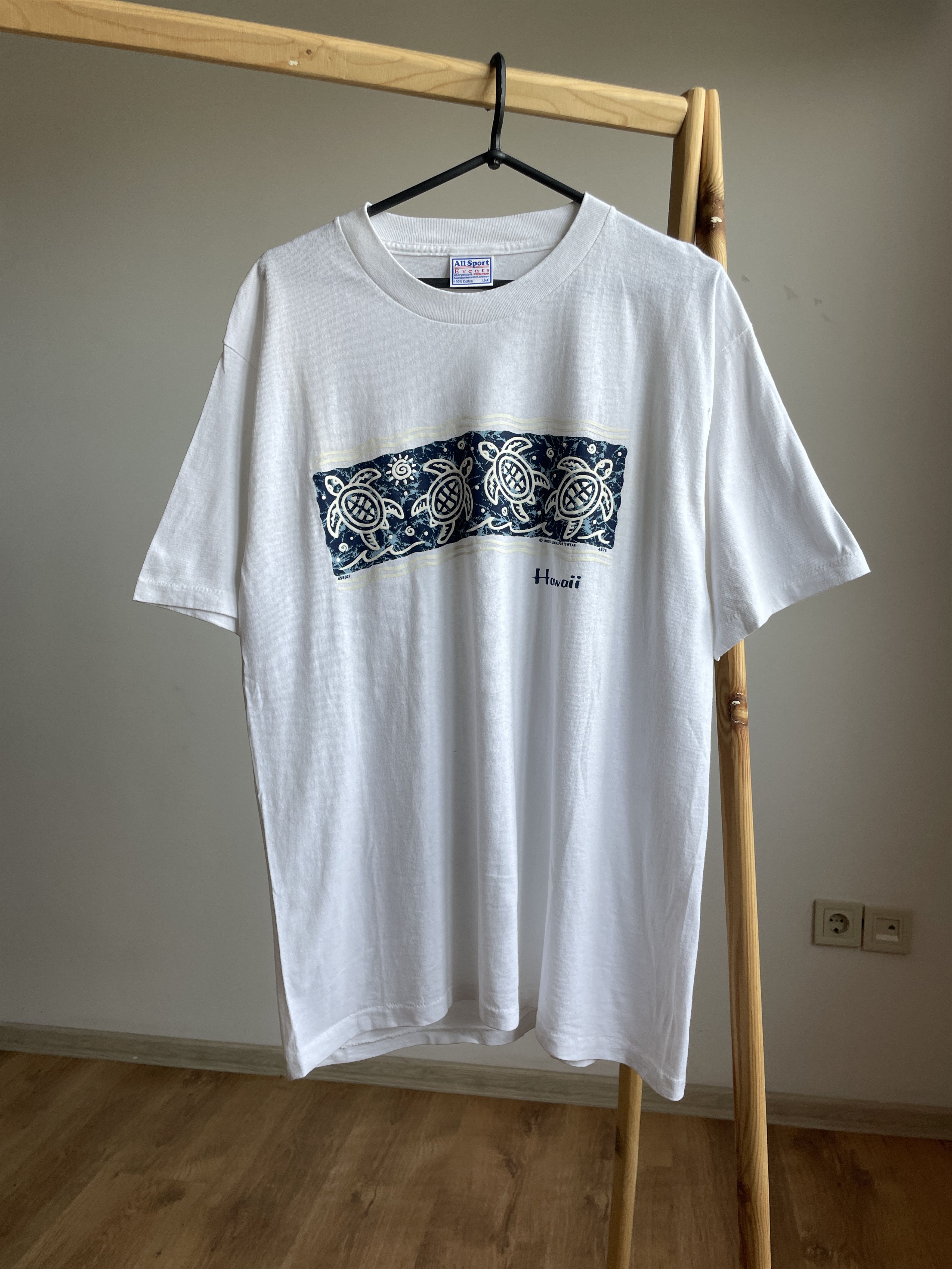 Vintage Hawaii Vintage 90's Single Stitch T-Shirt Size L Size US L / EU 52-54 / 3 - 1 Thumbnail
