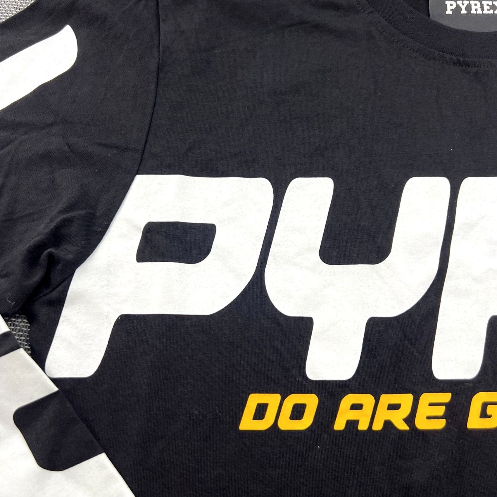 Pyrex Vision Pyrex Vision Long Sleeved Shirt Mens M Black Cotton Moisture Wicking Virgil Abloh You''ll Ever Vintage Sh Size US M / EU 48-50 / 2 - 6 Thumbnail