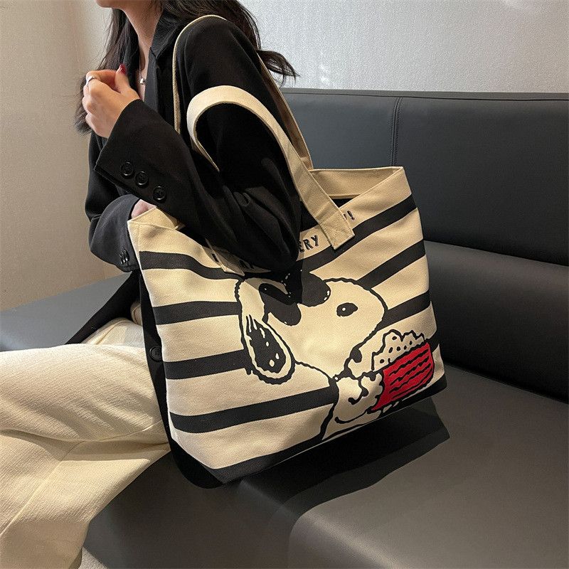 Japanese Brand Snoopy Cute Cartoon Tote Bag Size ONE SIZE - 2 Thumbnail