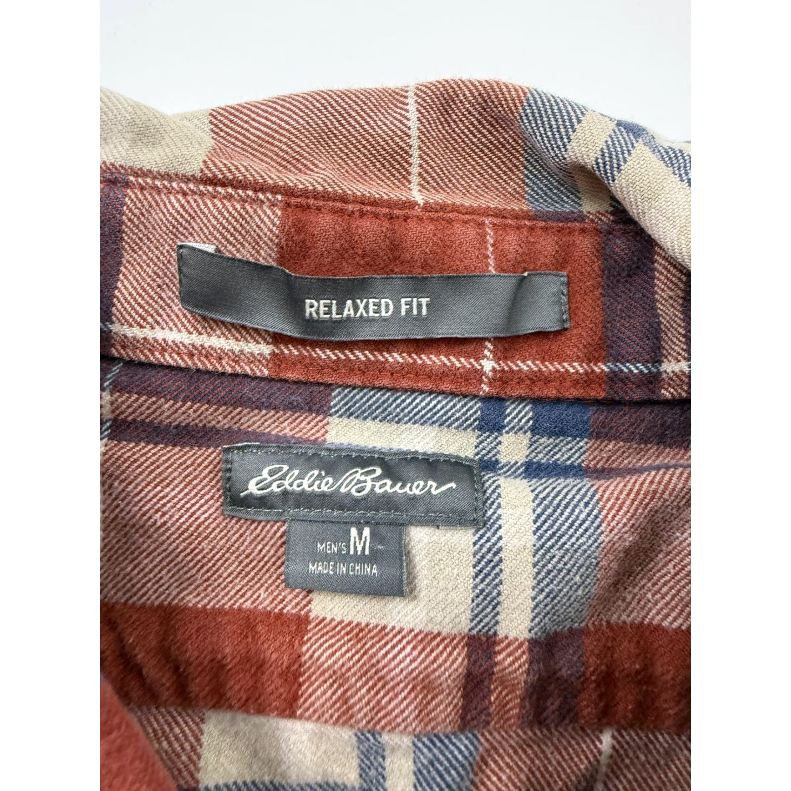 Eddie Bauer Eddie Bauer Shirt Mens Medium Red Plaid Flannel Relaxed Fit Button Front Casual Size US M / EU 48-50 / 2 - 2 Thumbnail