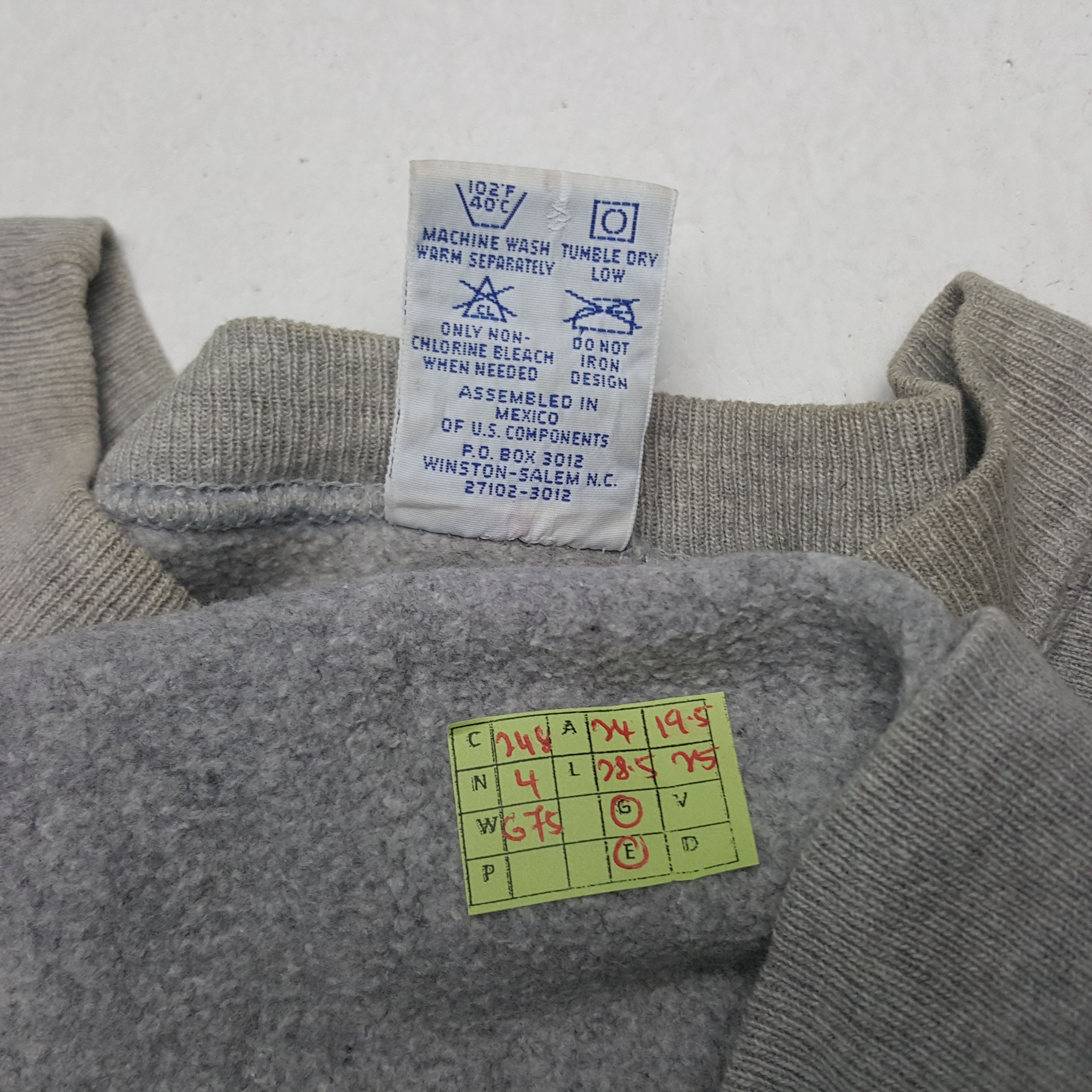 Champion × Vintage Vintage Champion Reverse Weave Sport Style Sweatshirt Size US L / EU 52-54 / 3 - 7 Thumbnail