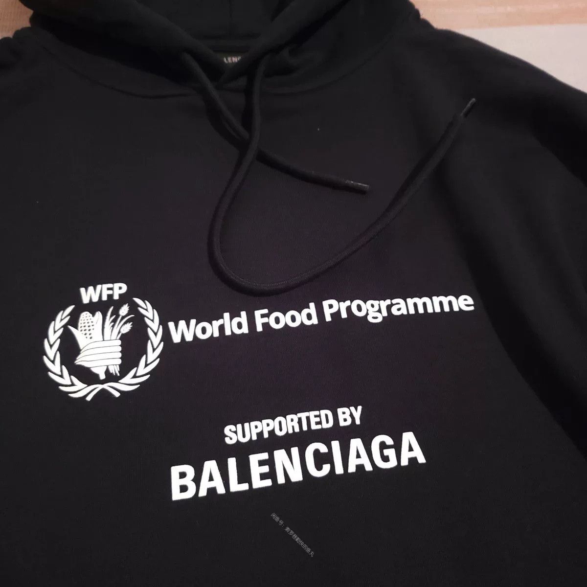Balenciaga balenciaga black hoodie with logo Size US XL / EU 56 / 4 - 3 Thumbnail