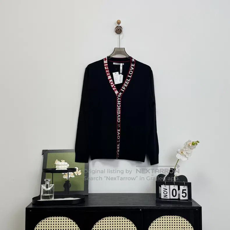 Givenchy Givenchy Black and Red Letter Logo Cardigan Size US S / EU 44-46 / 1 - 1 Thumbnail