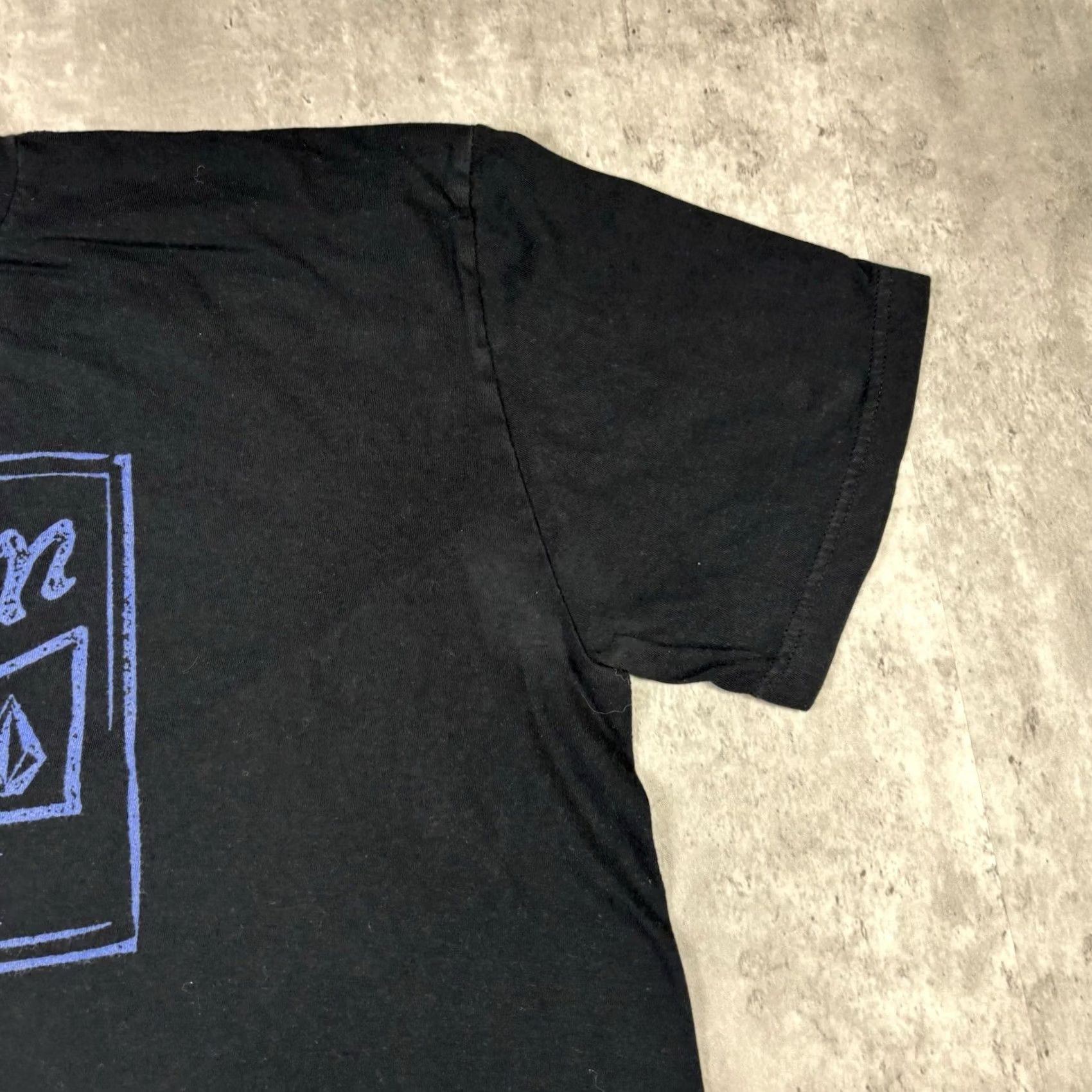 Volcom VINTAGE Volcom T Shirt Black 2XL Men Grunge Graphic Print Crew Neck Short Sleeve Vintage Mens 2000s Skater Size US XXL / EU 58 / 5 - 7 Thumbnail
