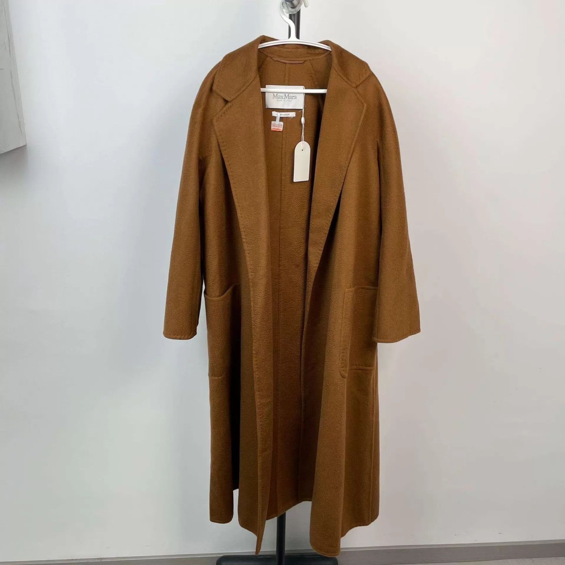 Max Mara MaxMara 36 Cashmere Coat Brown Size M / US 6-8 / IT 42-44 - 1 Thumbnail
