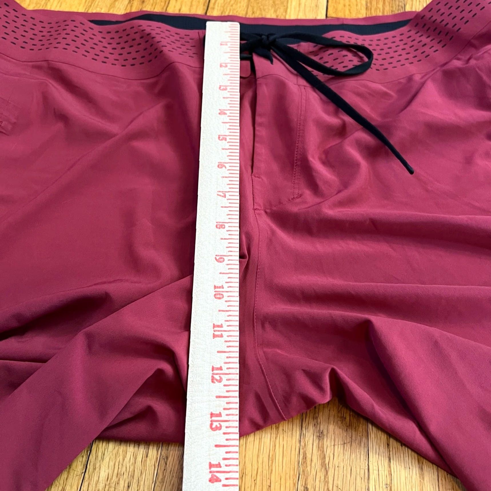 Lululemon lululemon Shorts Mens 38 Current State Board Swim Hybrid Red Performance Size US 38 / EU 54 - 7 Thumbnail