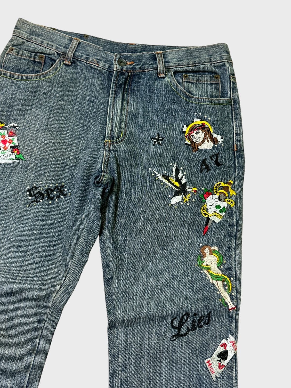 Hysteric Glamour FLARED SEMANTIC DESIGN CROSS EMBROIDERED STYLE DENIM Size US 31 - 5 Thumbnail