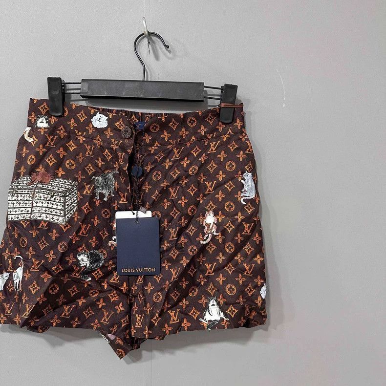 Louis Vuitton Louis Vuitton Animal Print Silk Shorts -2505 Size US 38 / EU 54 - 2 Thumbnail
