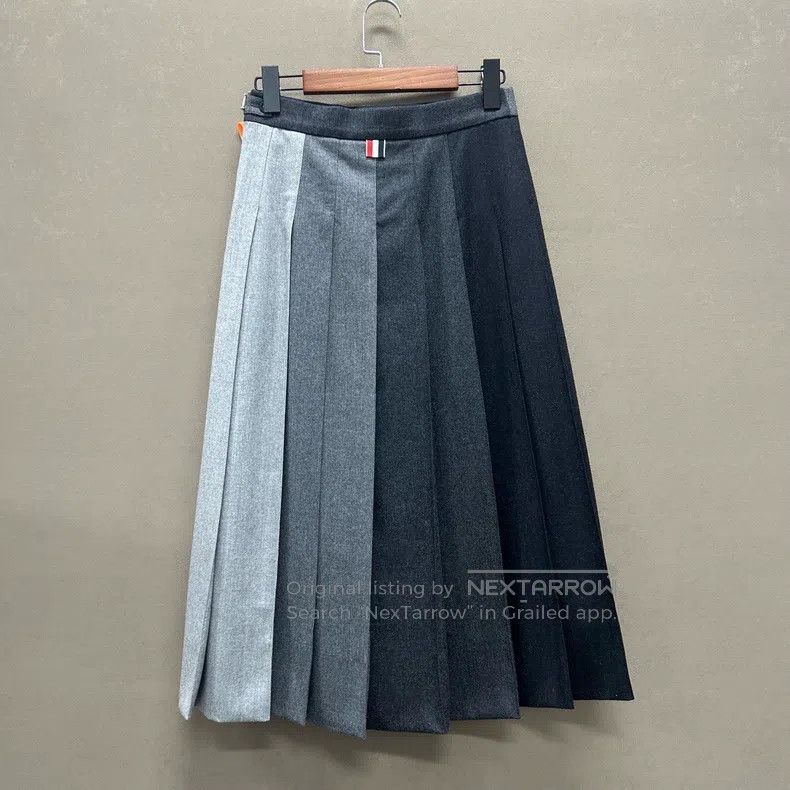 Thom Browne Thom Browne Wool Mid-Length Skirt Size 25" / US 0 / IT 36 - 2 Thumbnail