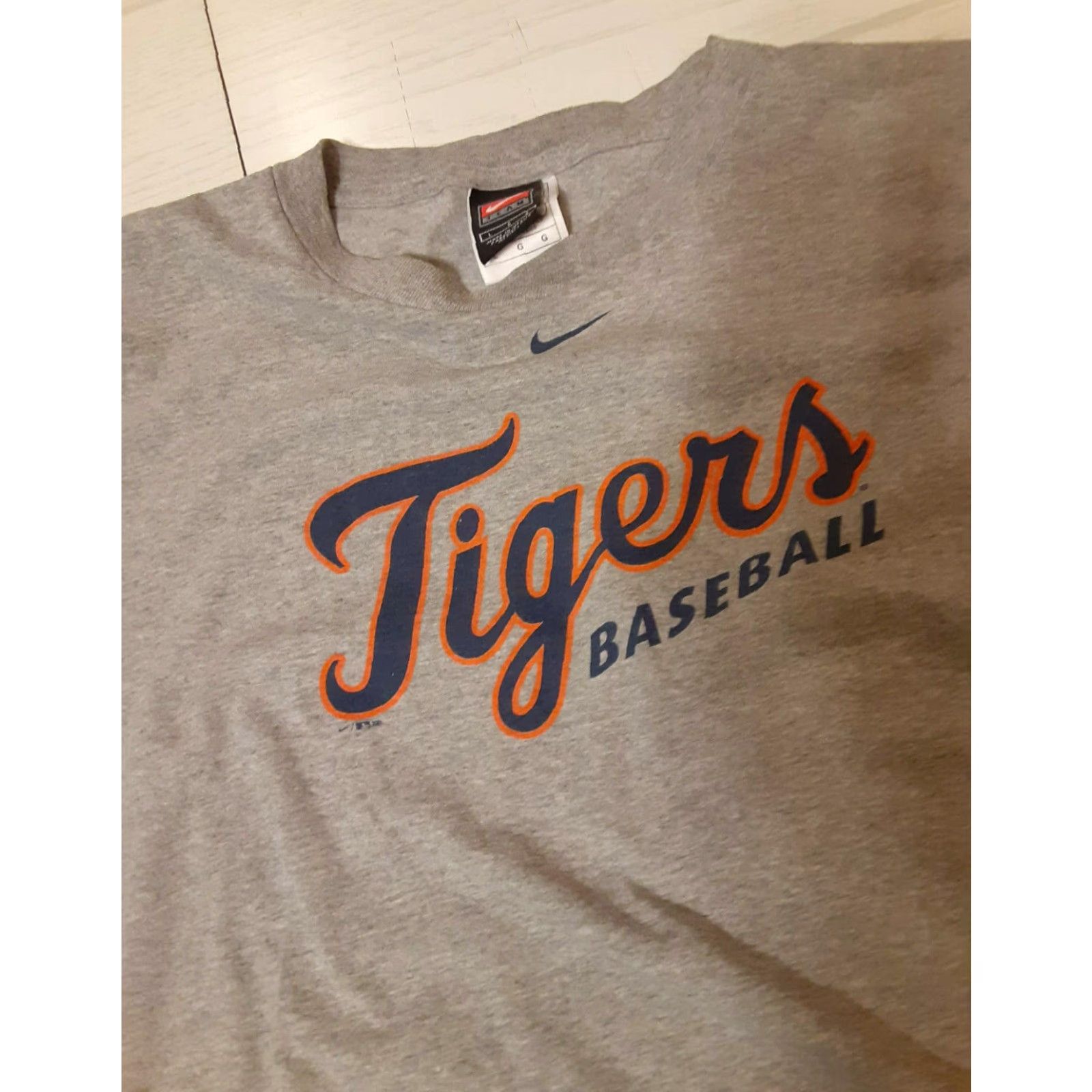 Nike VINTAGE Nike Detroit Tigers T-Shirt Mens L Blue & Orange 2001 Sports Jersey Short Sleeve 27in long 23in pit to pit Men Size US L / EU 52-54 / 3 - 4 Thumbnail