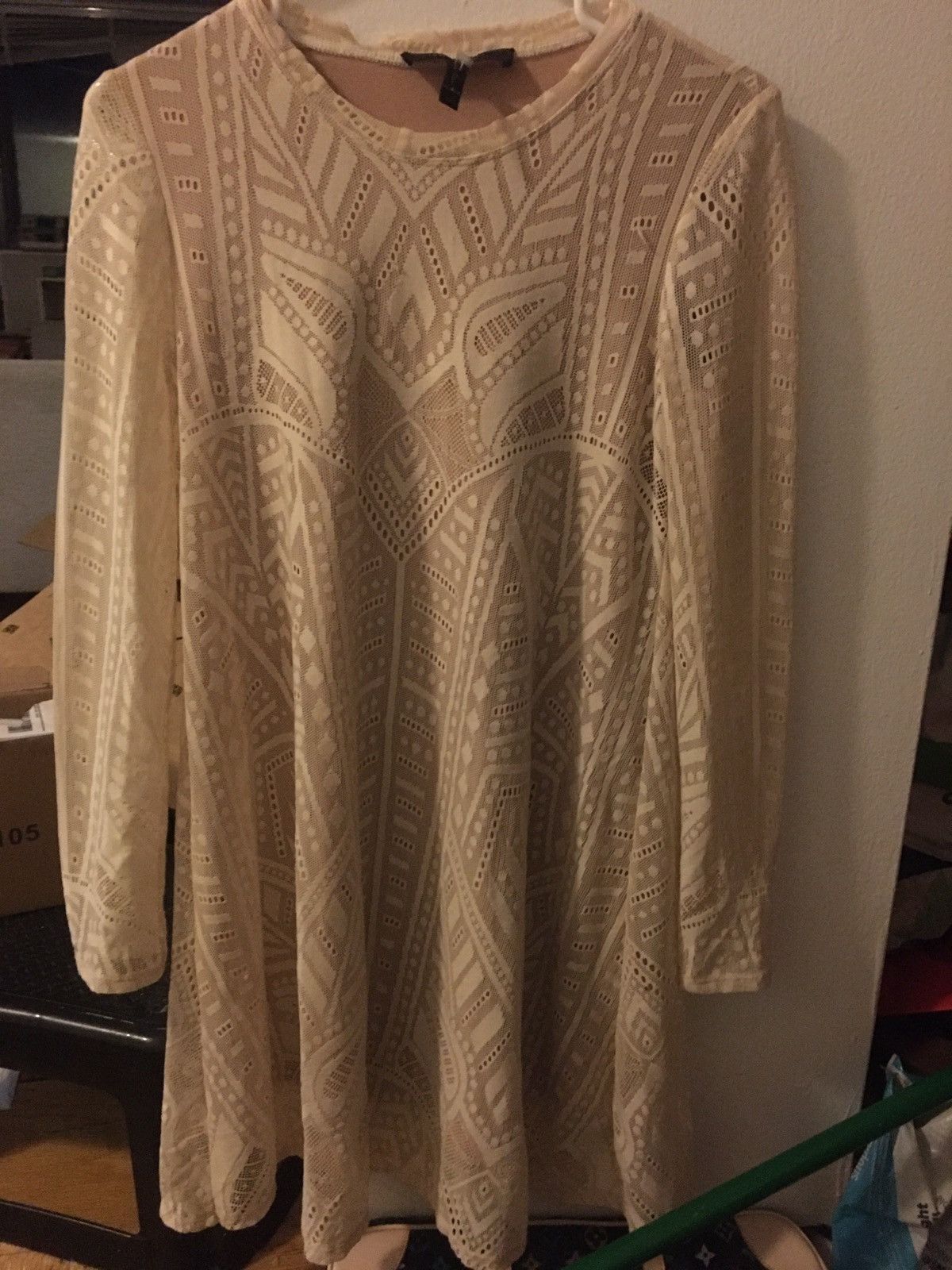 Bcbgmaxazria BCBGMaxAzria Natyly Long Sleeved Swing Midi Dress Cream XS Size XS / US 0-2 / IT 36-38 - 3 Thumbnail